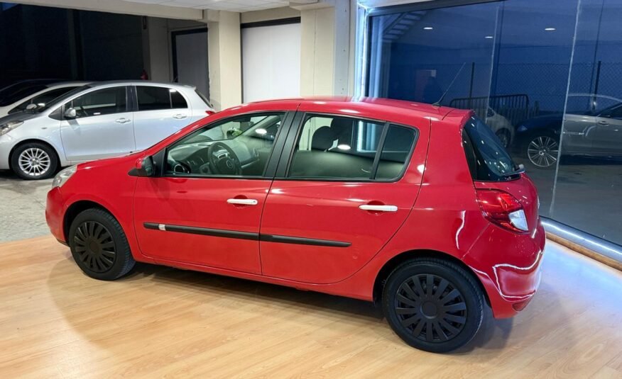 RENAULT CLIO 1.2 16V