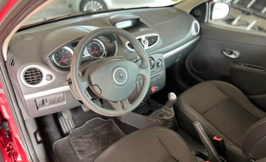 RENAULT CLIO 1.2 16V