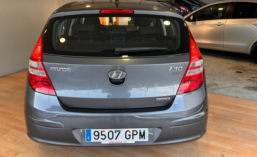 HYUNDAI i30 1.6 CRDI