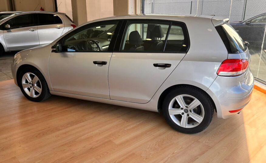 VOLKSWAGEN GOLF 2.0 TDi