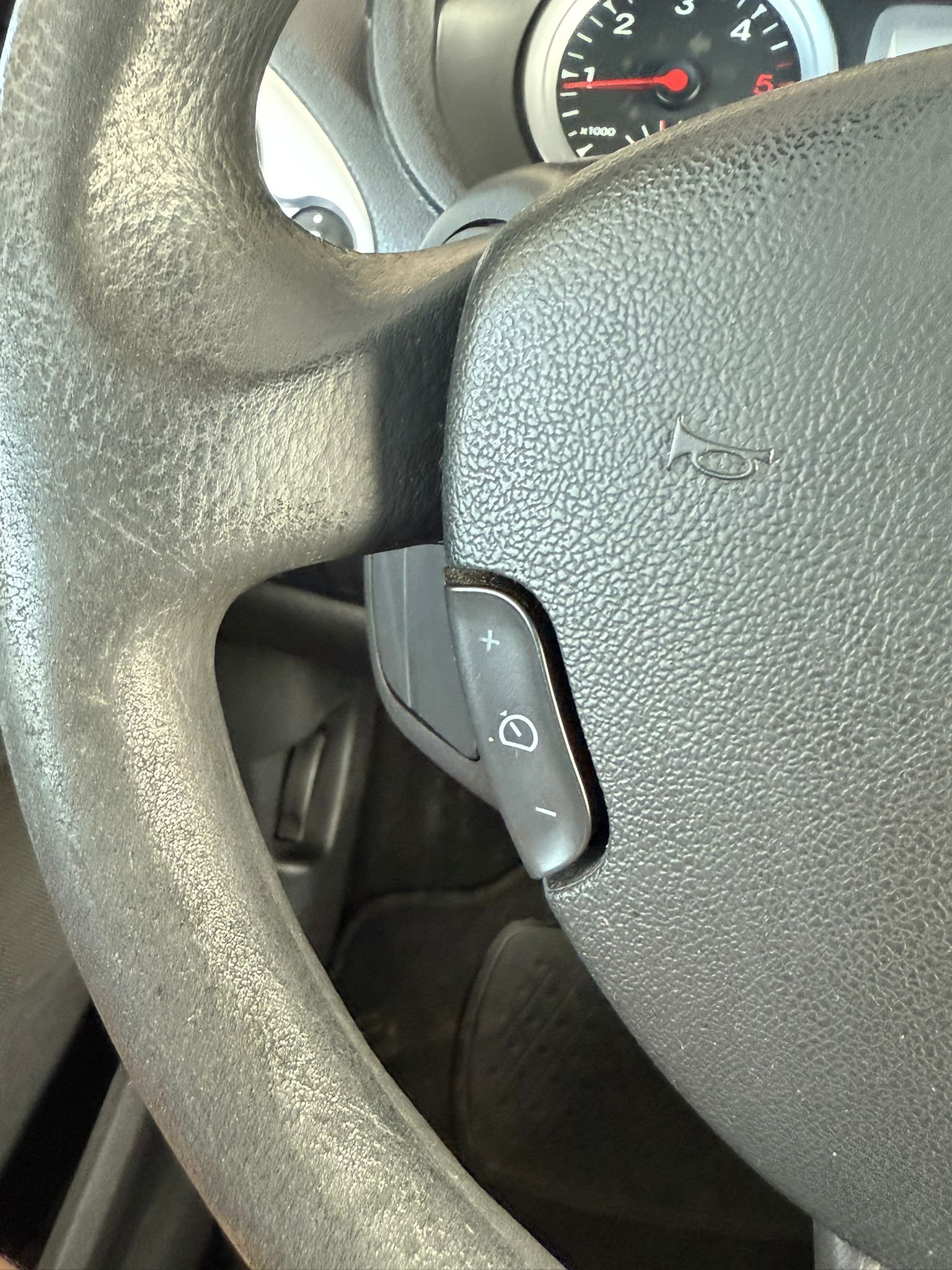 RENAULT CLIO 1.5 DCi