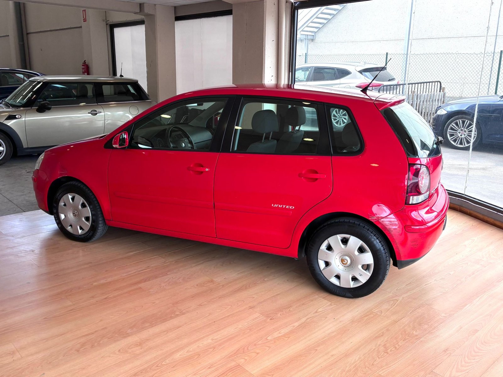 VOLKSWAGEN POLO 1.2i UNITED