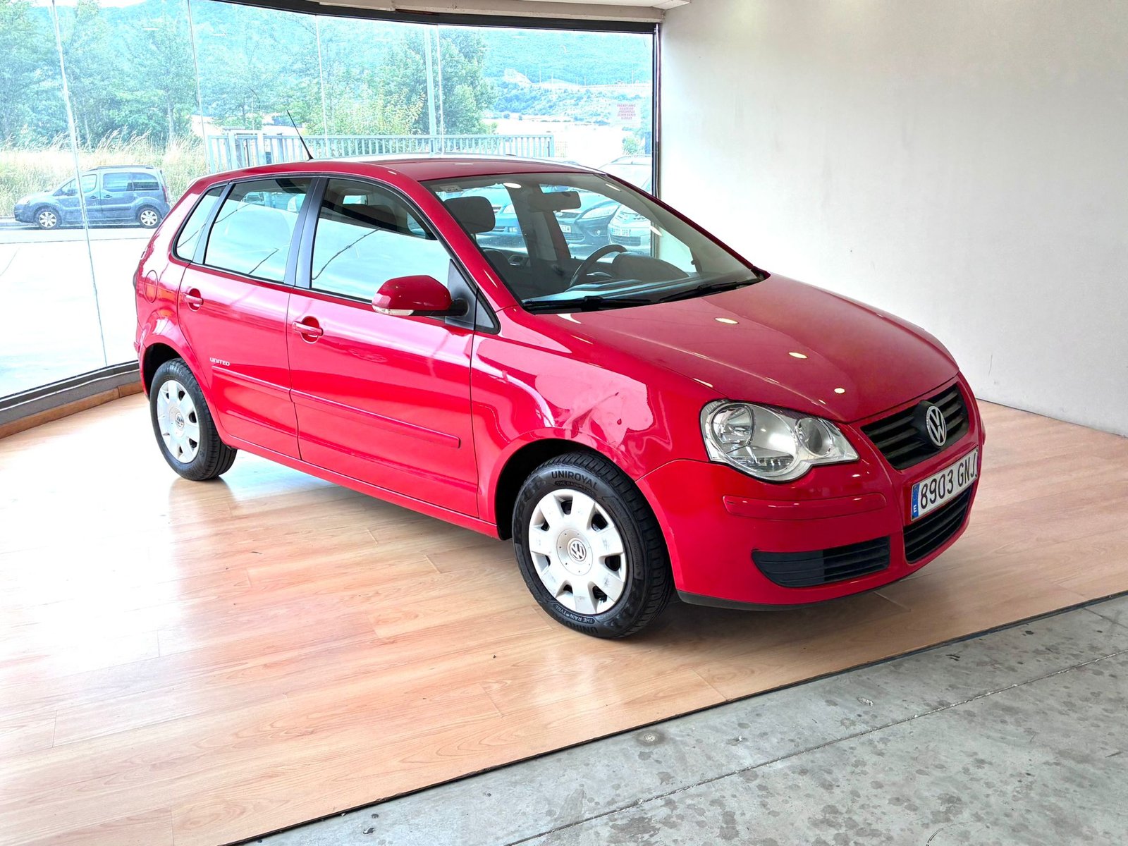 VOLKSWAGEN POLO 1.2i UNITED