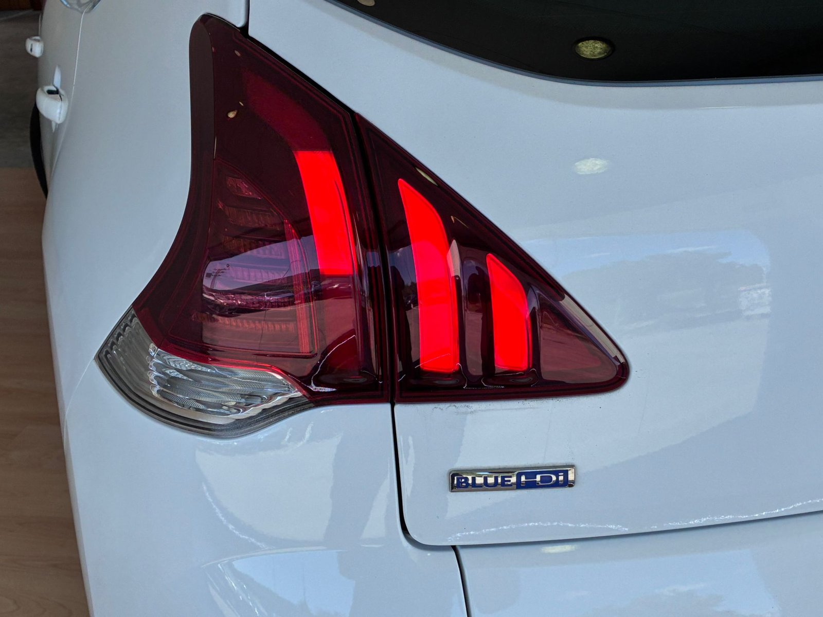 PEUGEOT 3008 1.6 BLUEHDI 