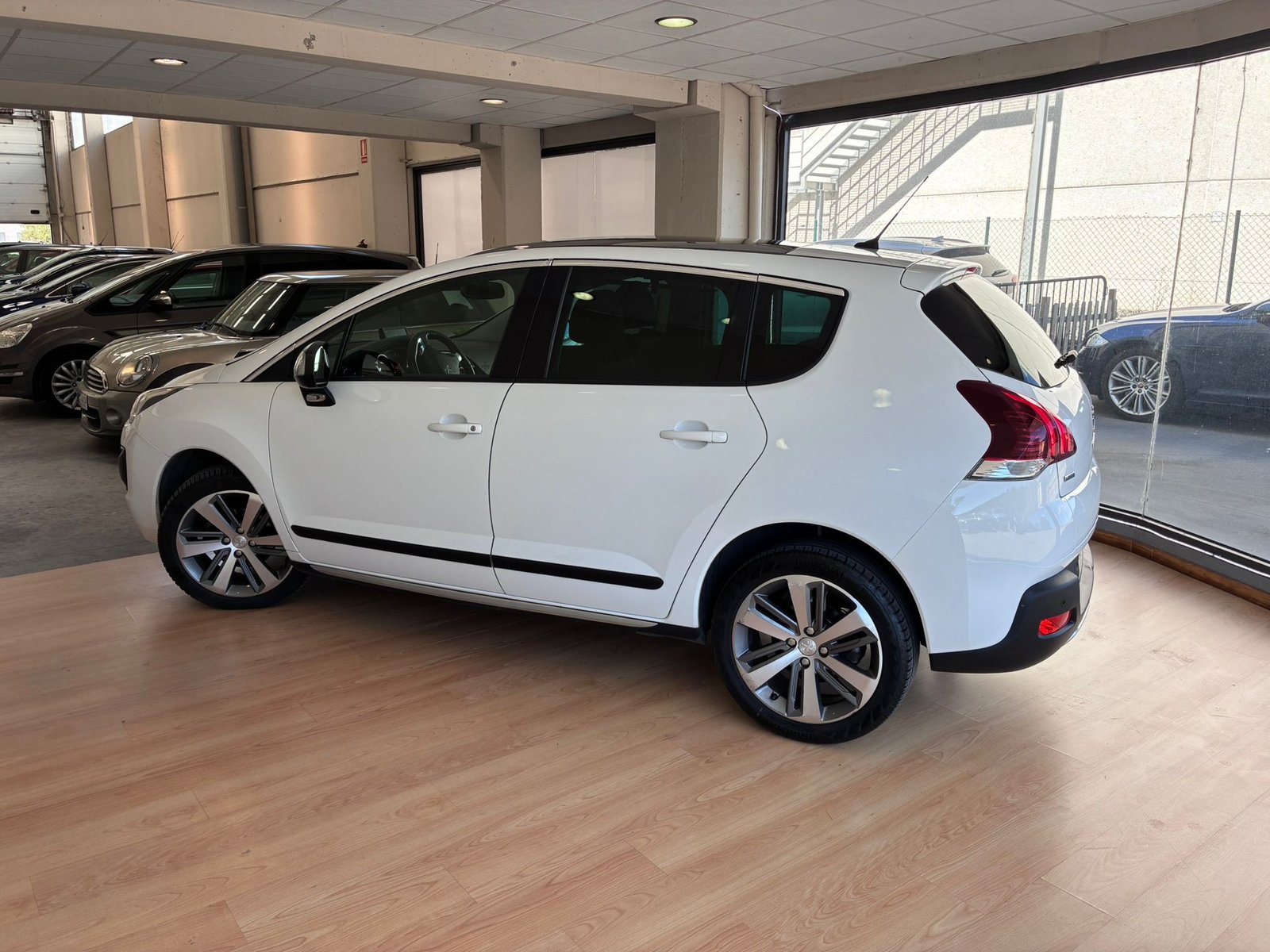 PEUGEOT 3008 1.6 BLUEHDI 