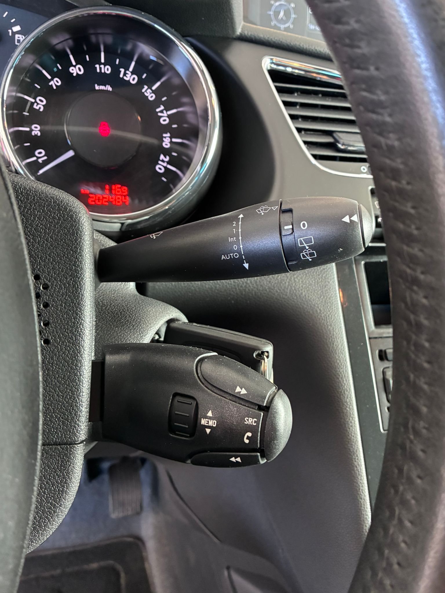 PEUGEOT 3008 1.6 BLUEHDI 
