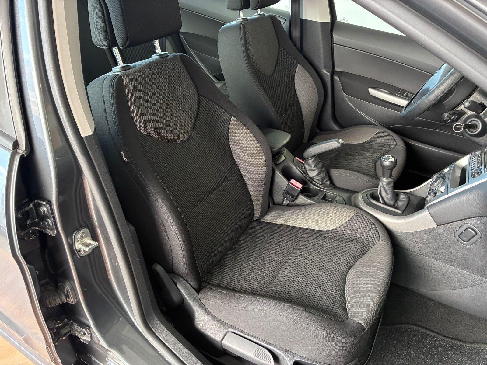 PEUGEOT 308 1.6HDI SPORT