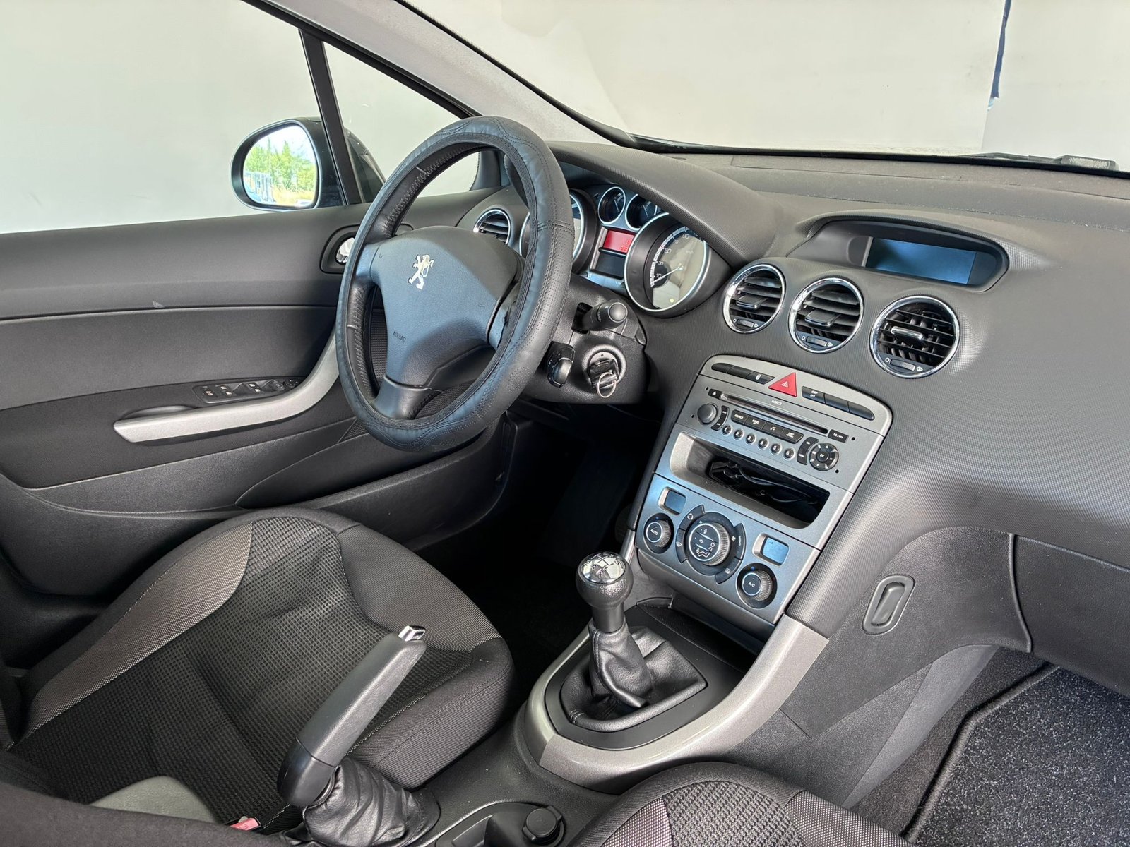 PEUGEOT 308 1.6HDI SPORT