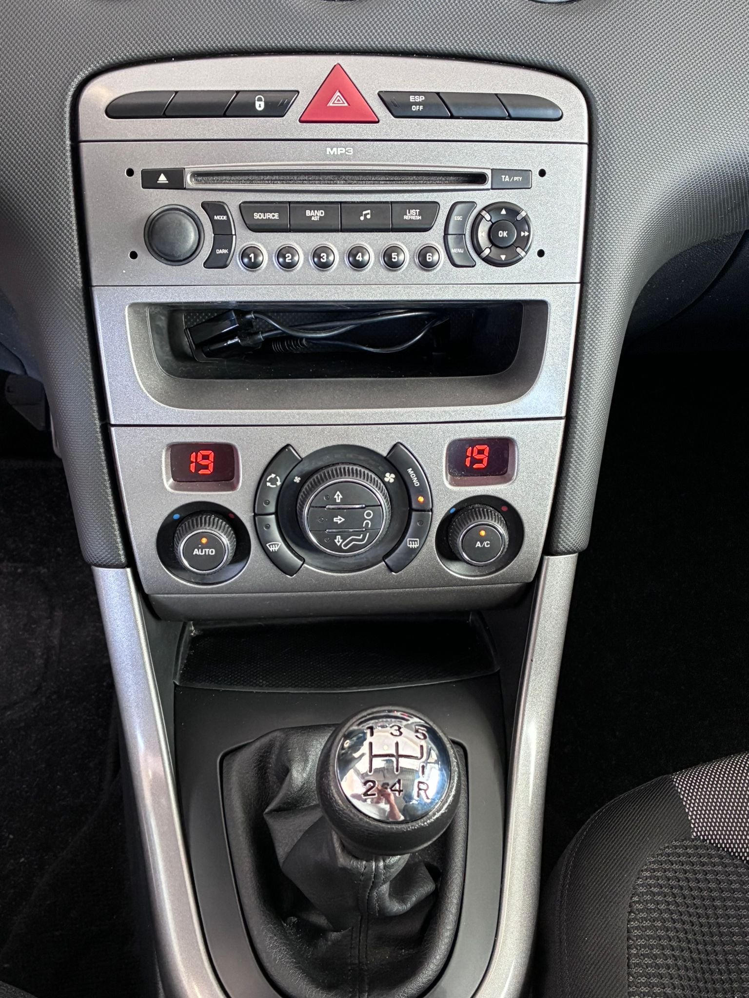 PEUGEOT 308 1.6HDI SPORT