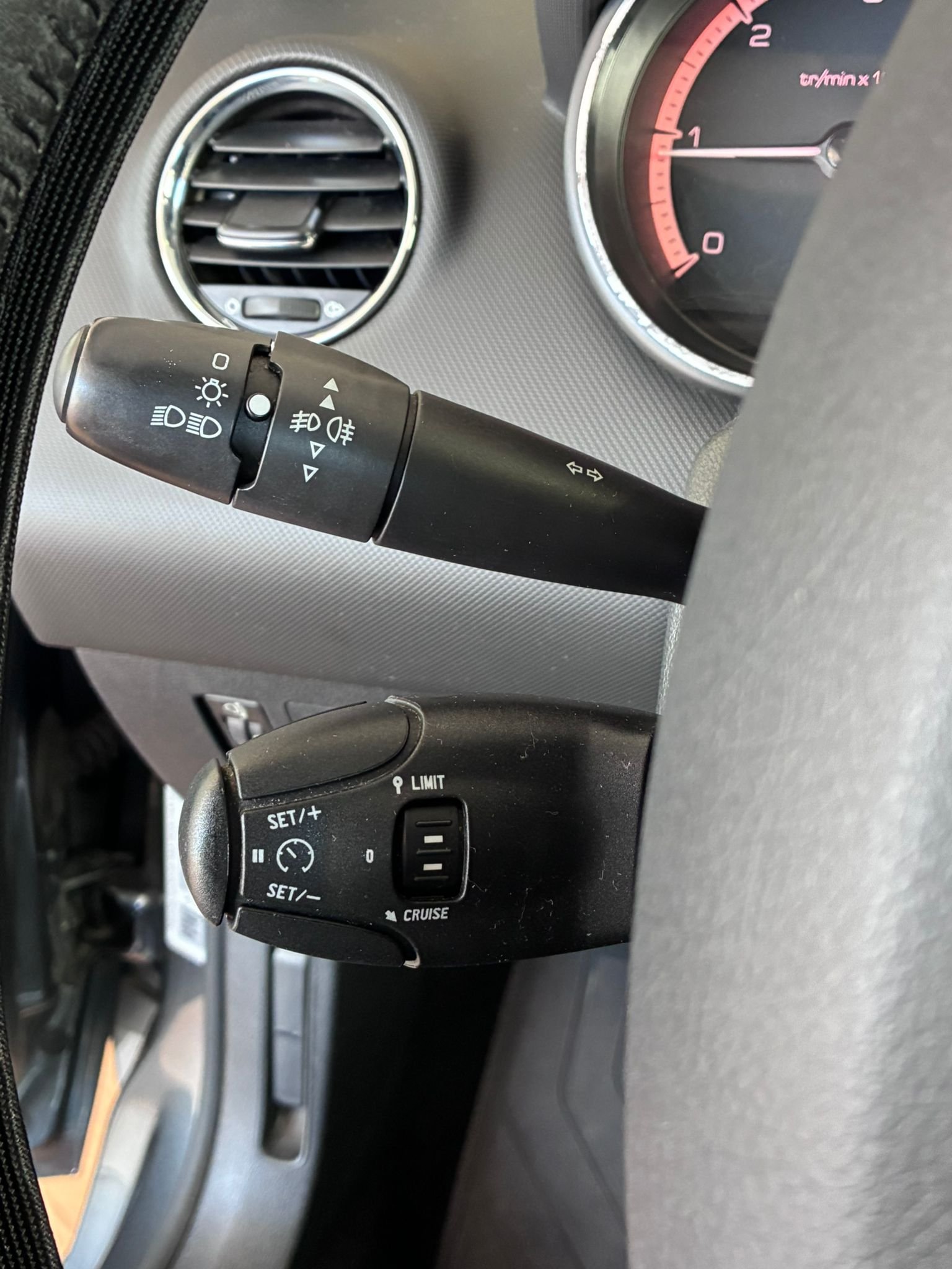 PEUGEOT 308 1.6HDI SPORT