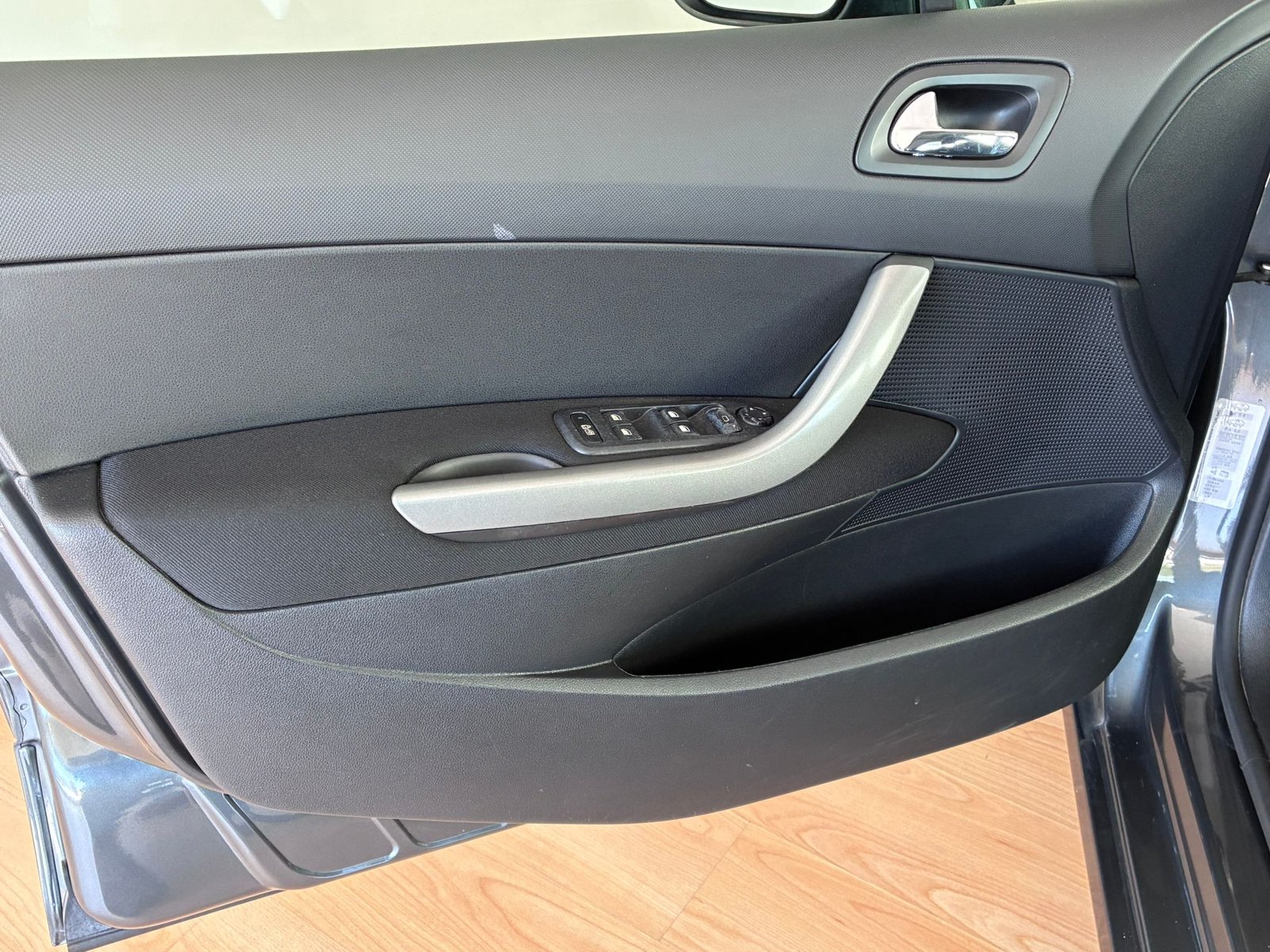 PEUGEOT 308 1.6HDI SPORT