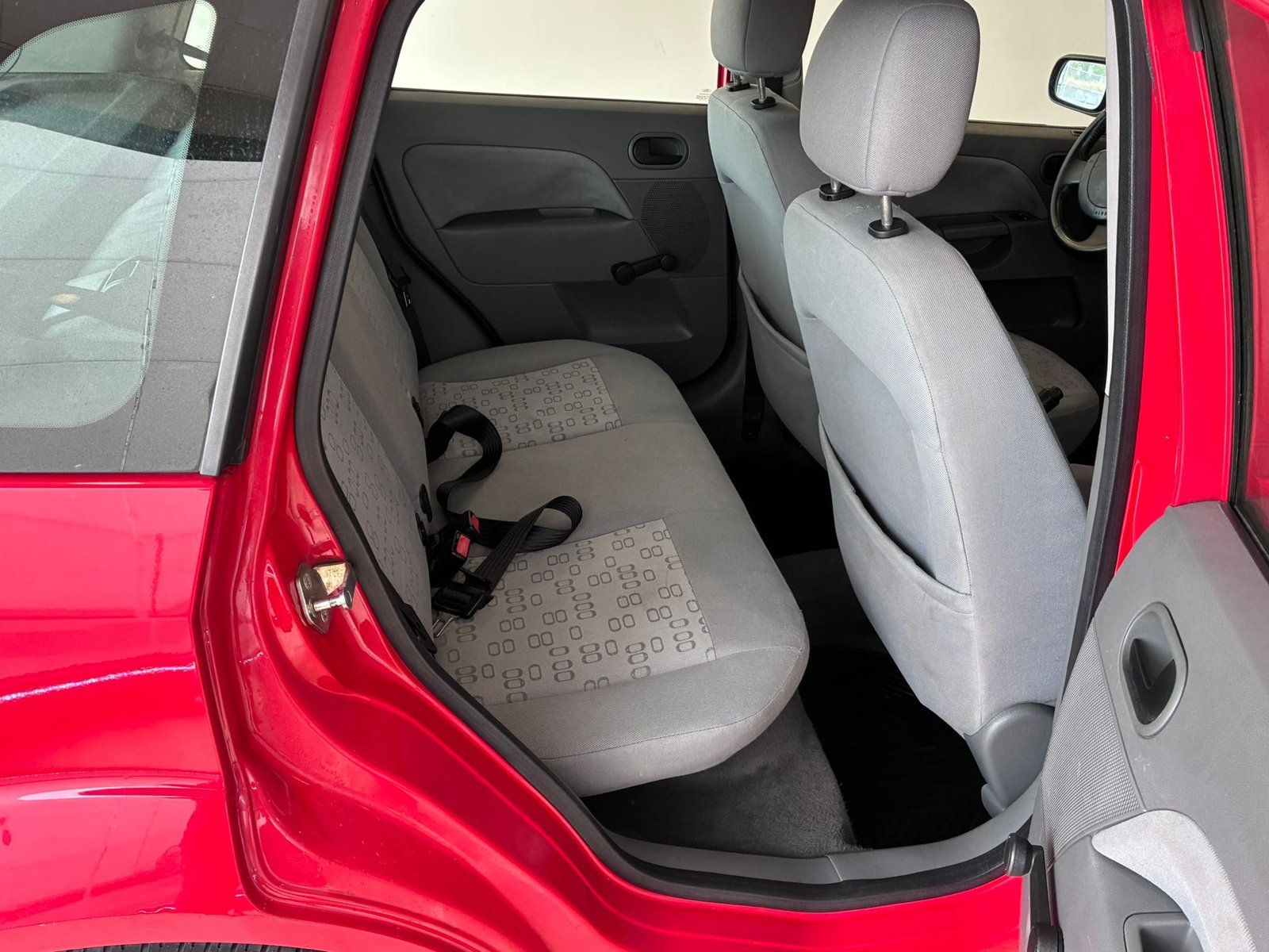FORD FIESTA 1.3i