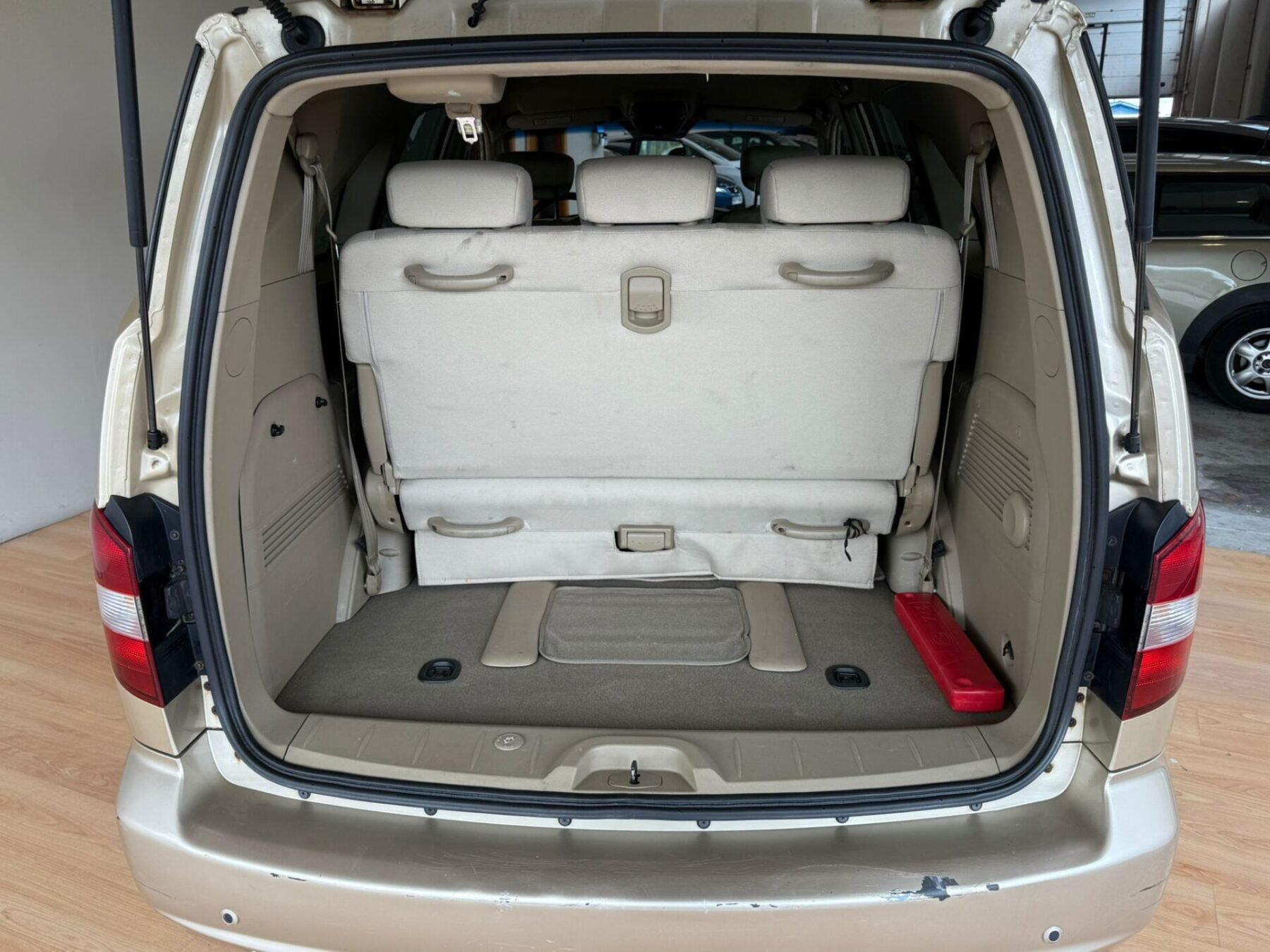 SSANGYONG RODIUS 270 XDi