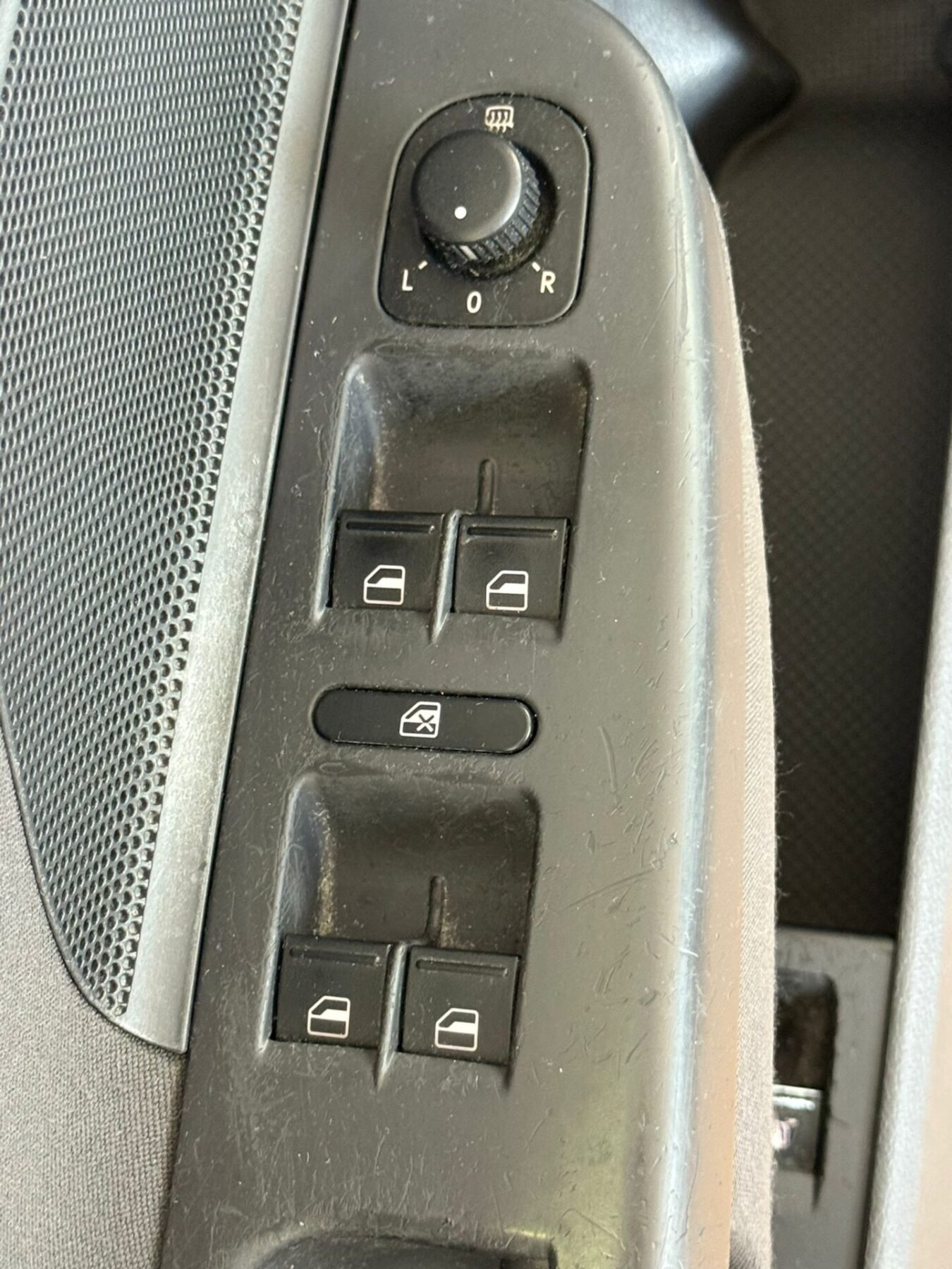 VOLKSWAGEN GOLF 1.9 TDi