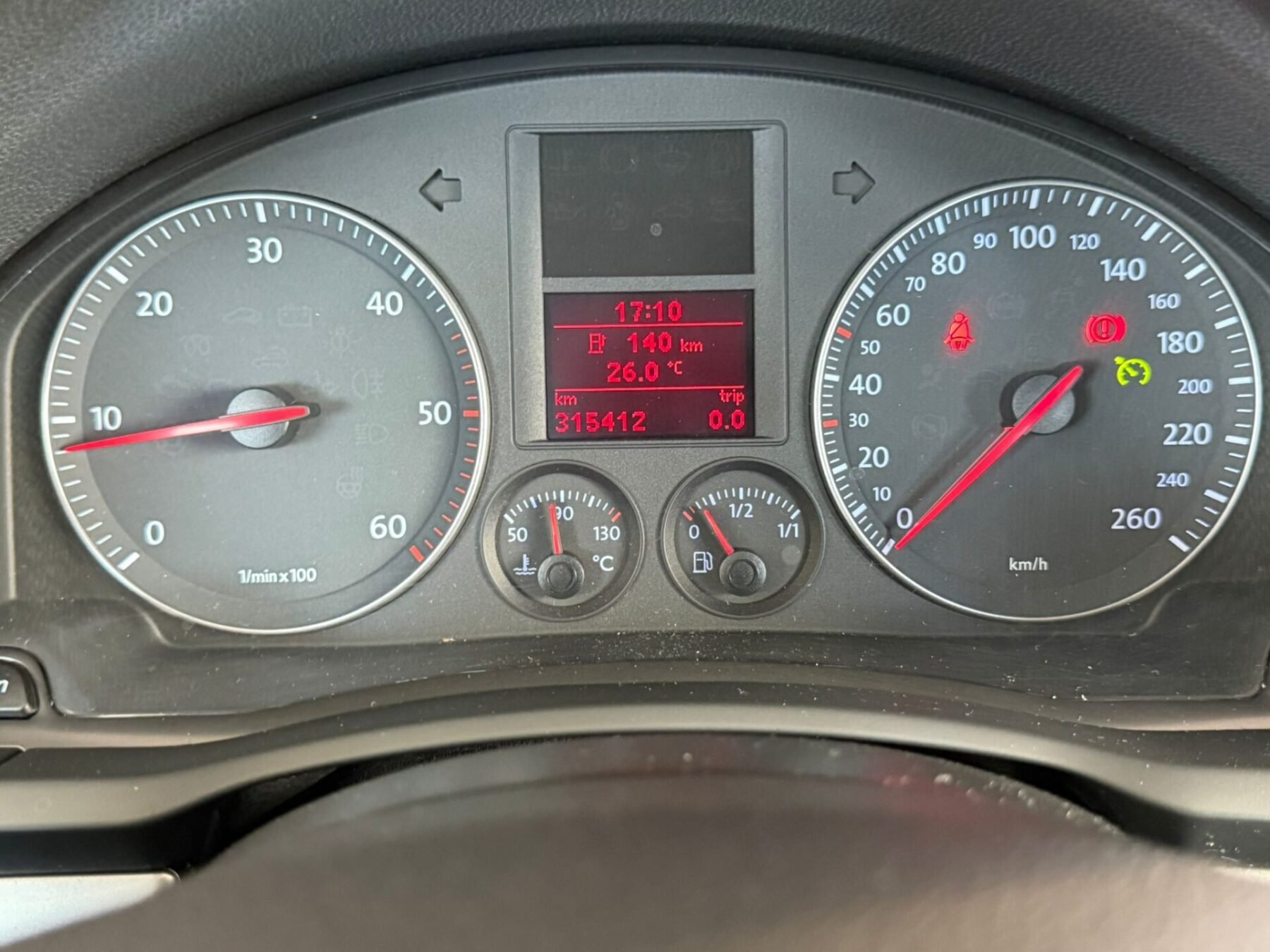 VOLKSWAGEN GOLF 1.9 TDi