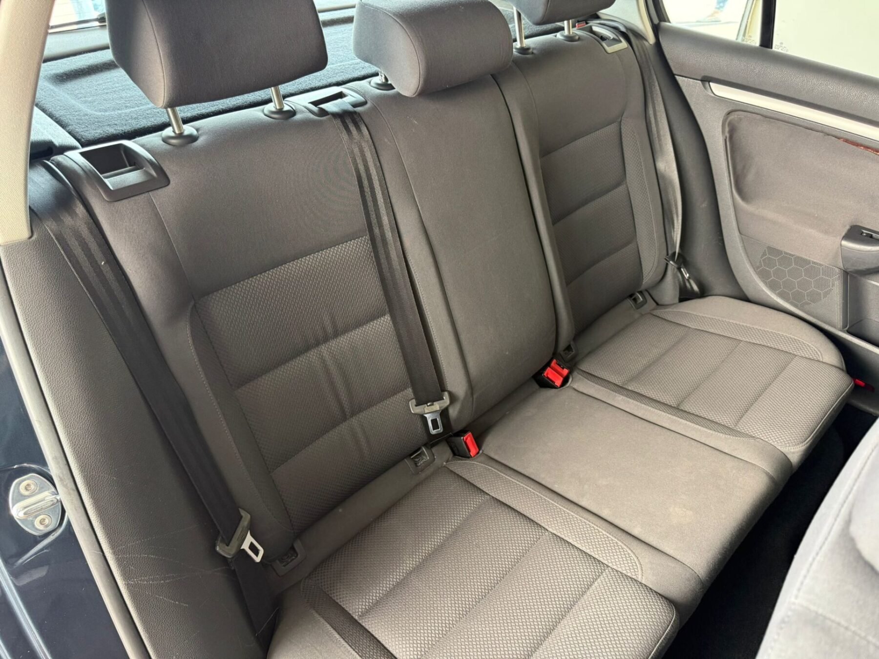 VOLKSWAGEN GOLF 1.9 TDi