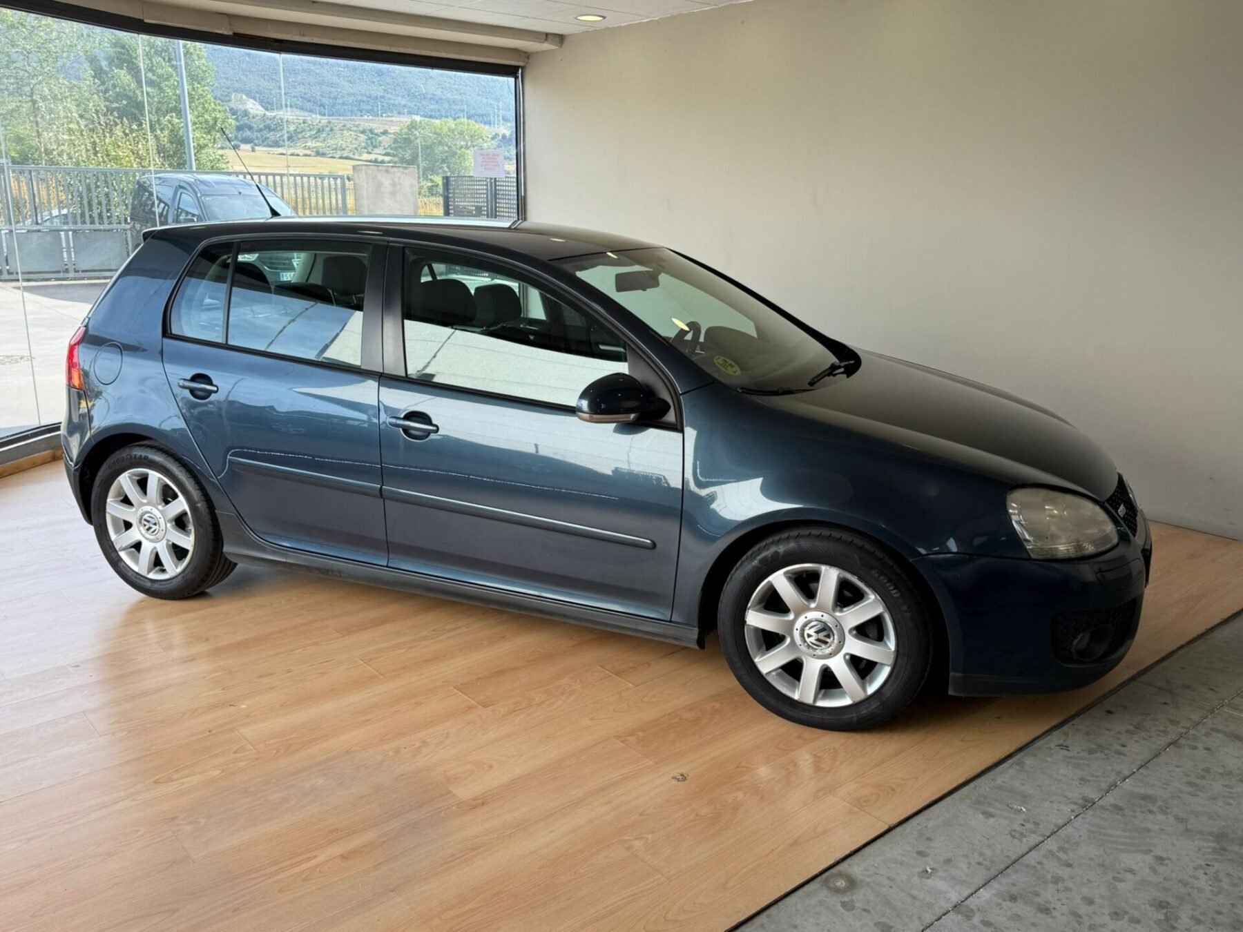 VOLKSWAGEN GOLF 1.9 TDi