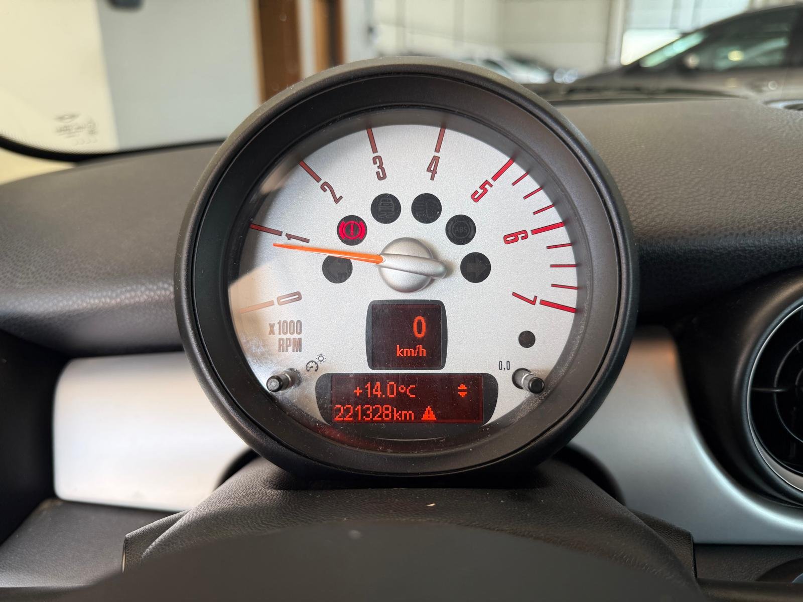 MINI ONE 1.6D