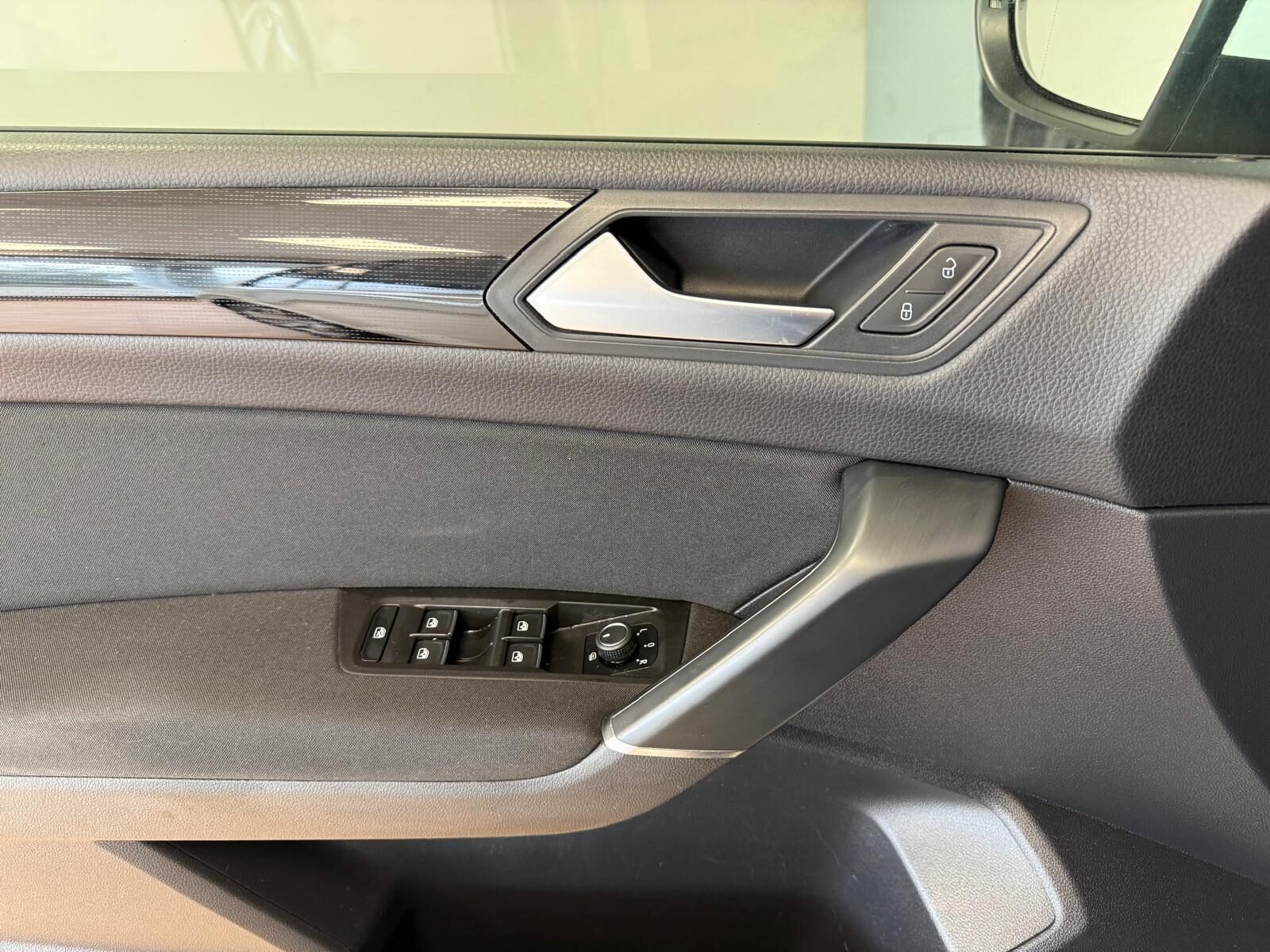 VOLKSWAGEN TOURAN 2.0 TDI