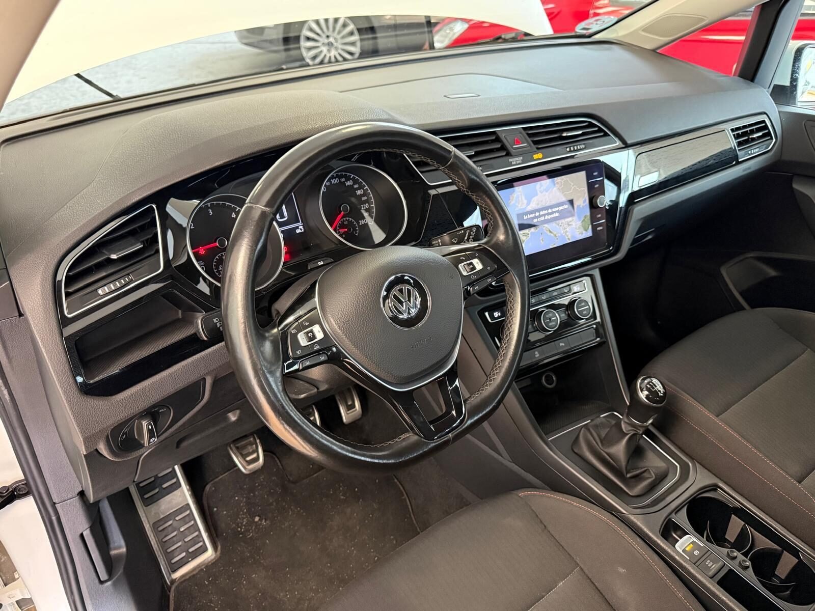 VOLKSWAGEN TOURAN 2.0 TDI
