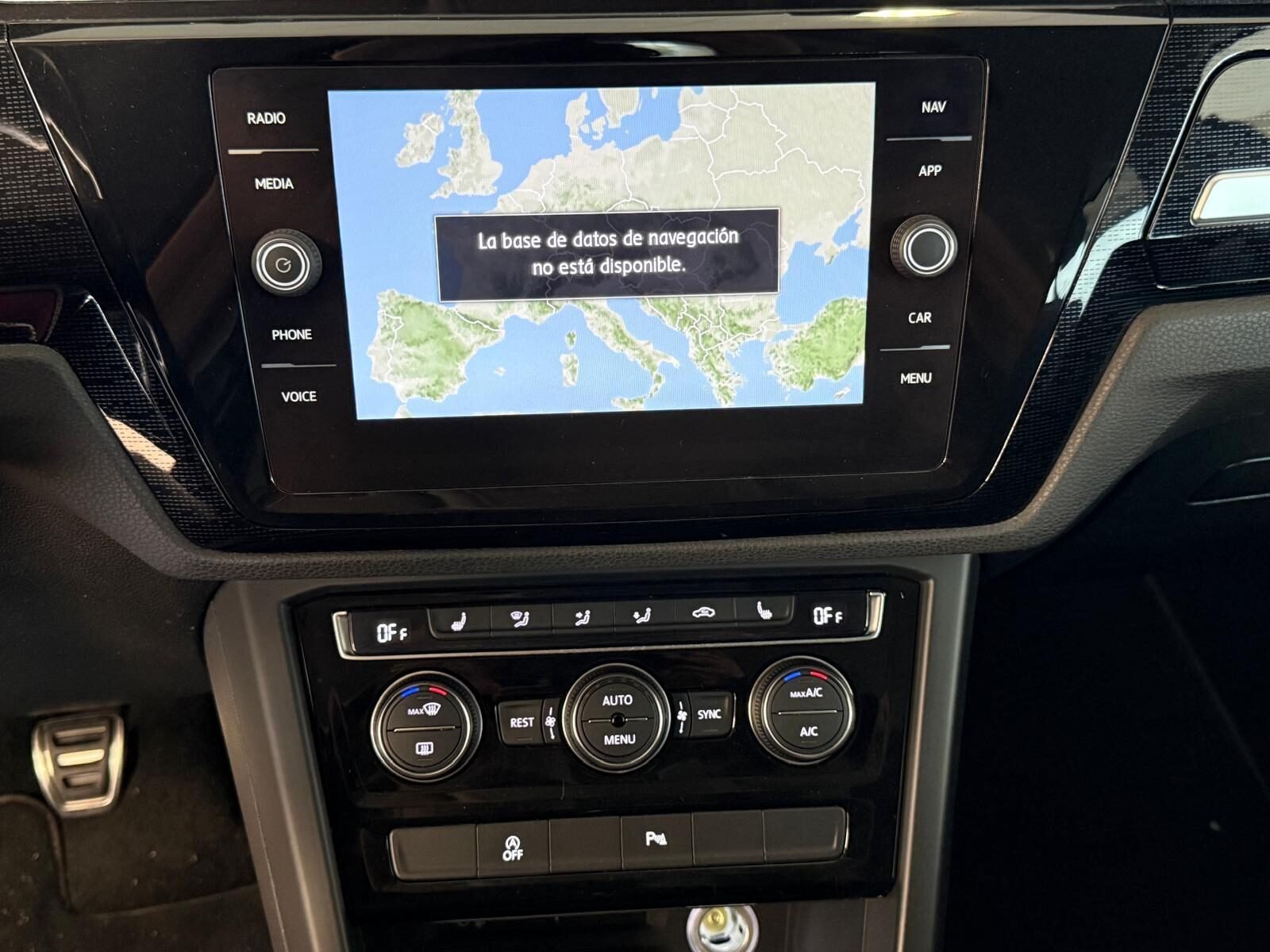 VOLKSWAGEN TOURAN 2.0 TDI