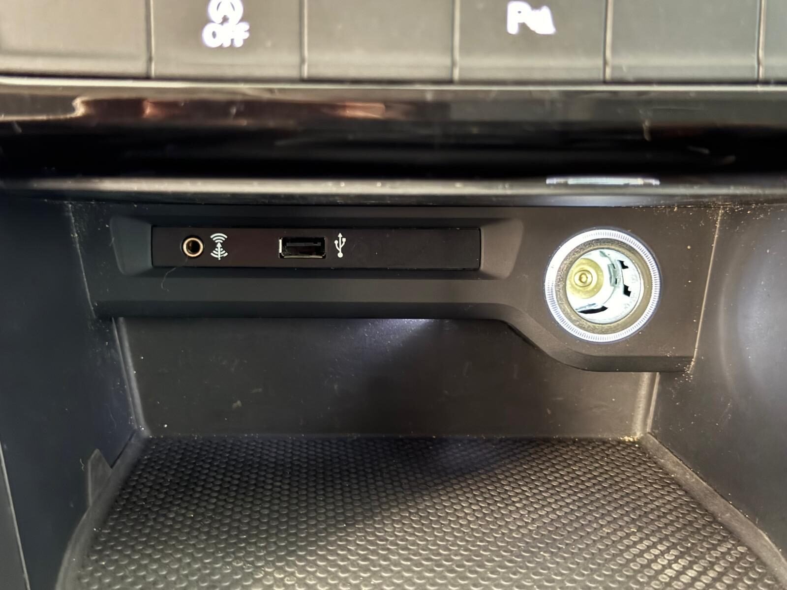 VOLKSWAGEN TOURAN 2.0 TDI