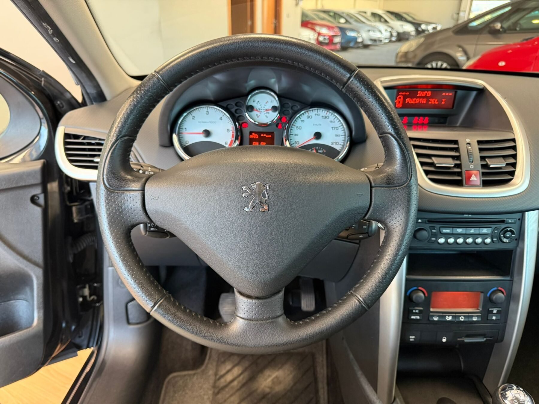 PEUGEOT 207 1.6HDI