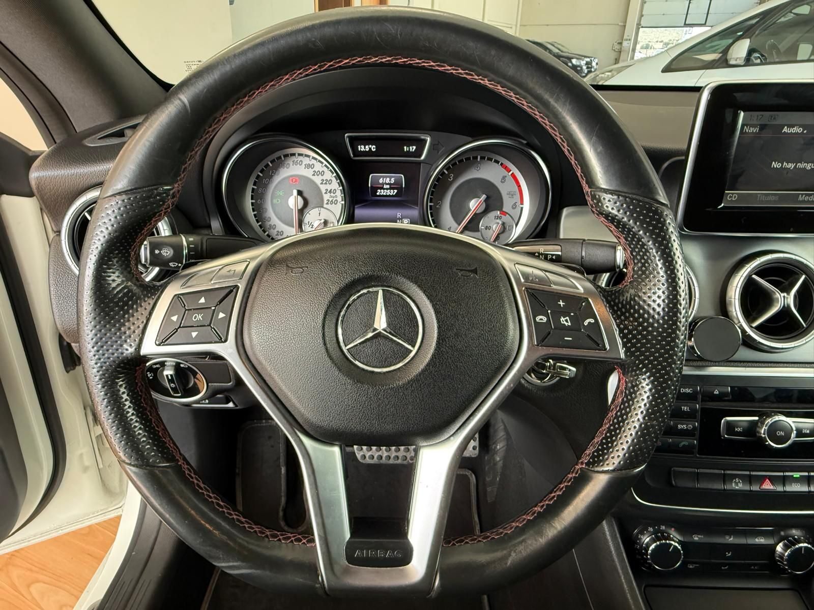 MERCEDES-BENZ CLA CLA 20O AMG LINE