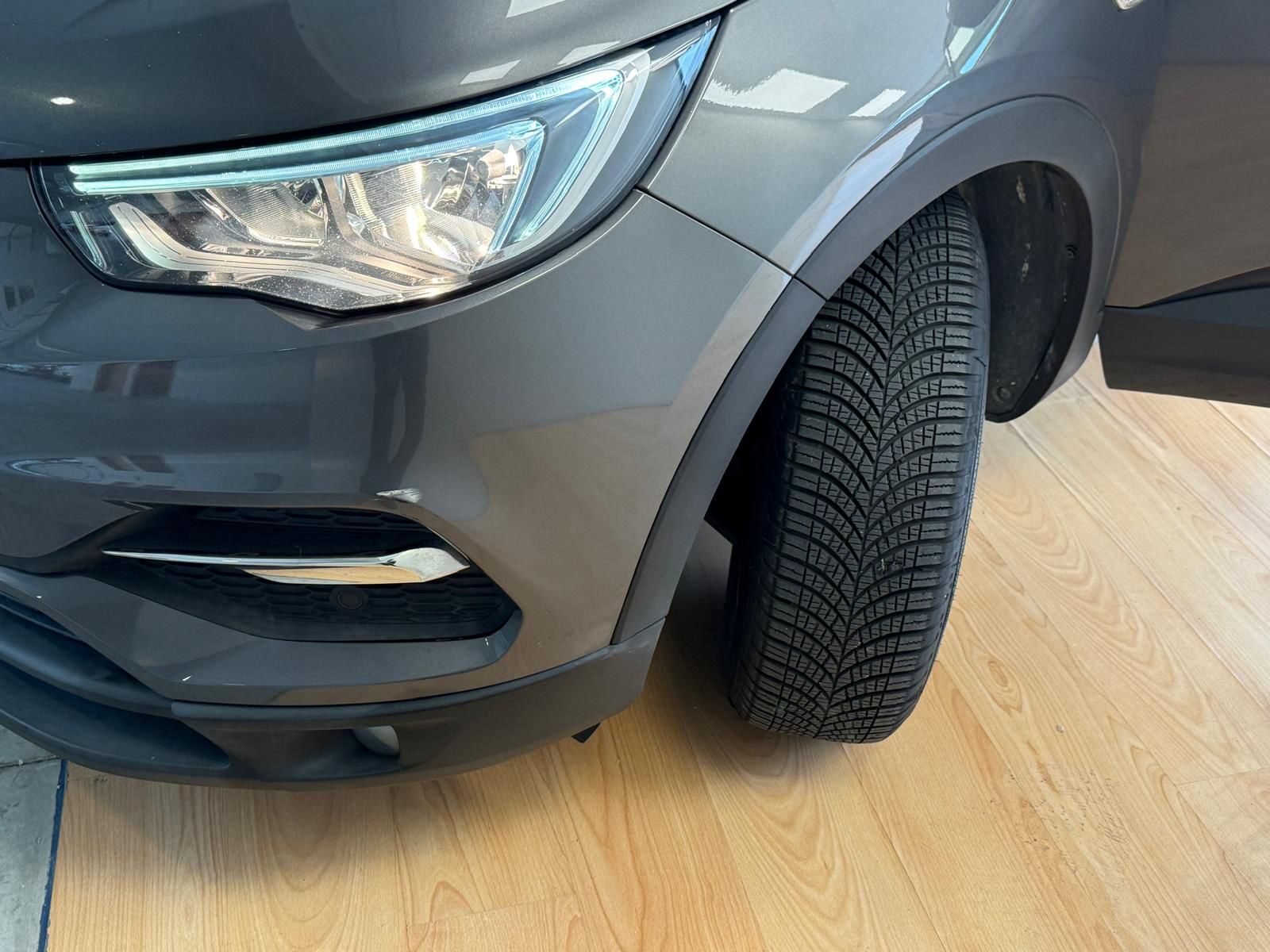 OPEL GRANDLAND X 1.6 CDTi