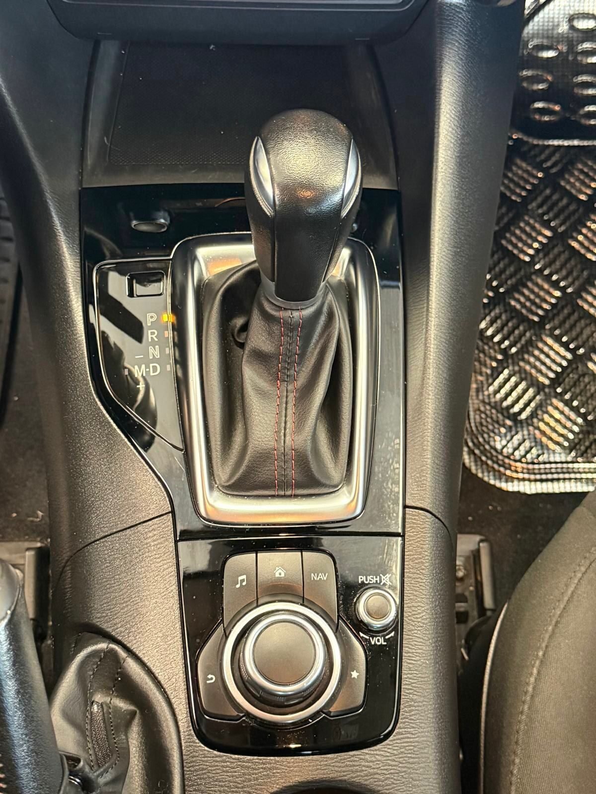 MAZDA 3 2.0 GE LUXURY SKYACTIVE