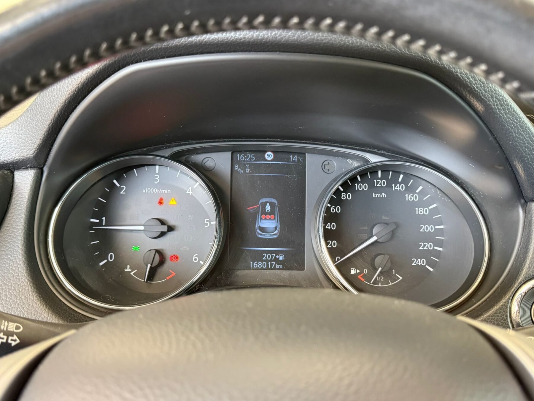 NISSAN QASHQAI 1.6DCi Tekna