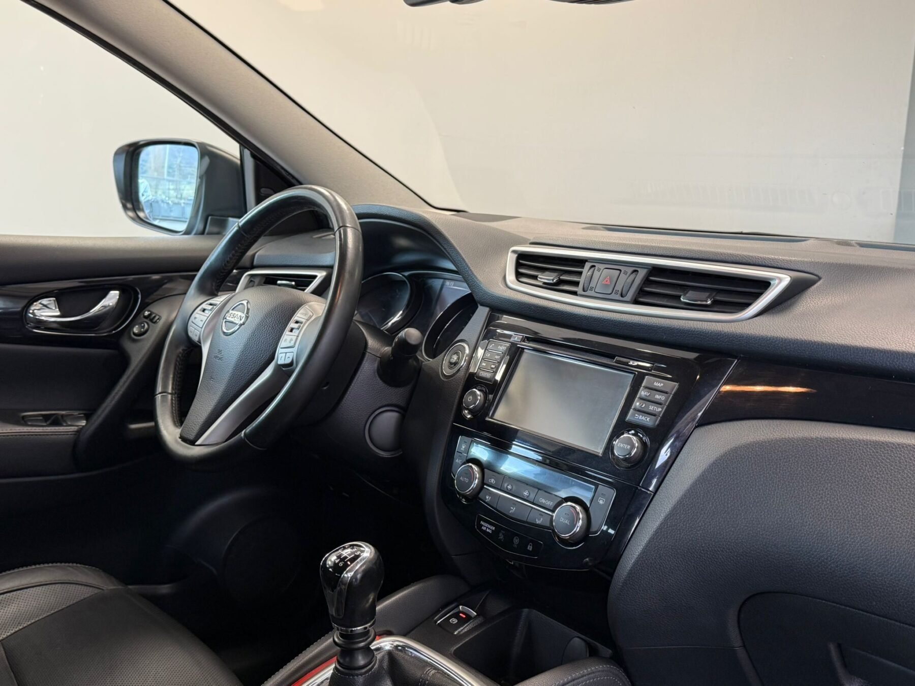 NISSAN QASHQAI 1.6DCi Tekna
