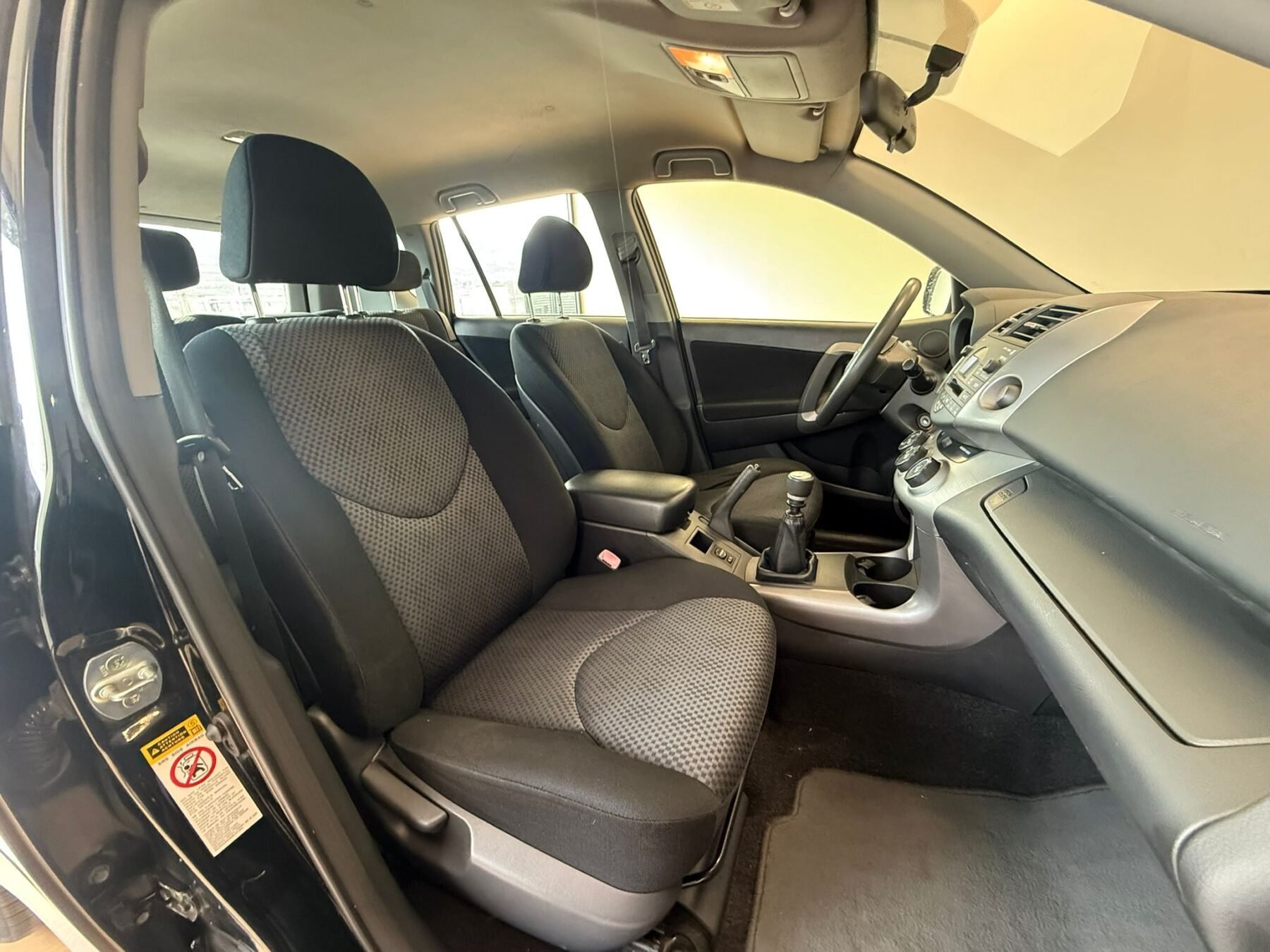 TOYOTA RAV4 2.2 D4-D