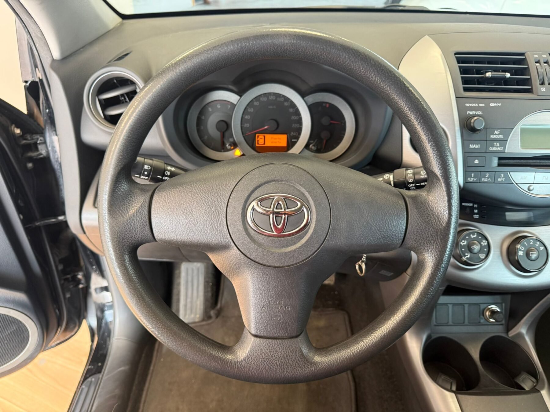 TOYOTA RAV4 2.2 D4-D