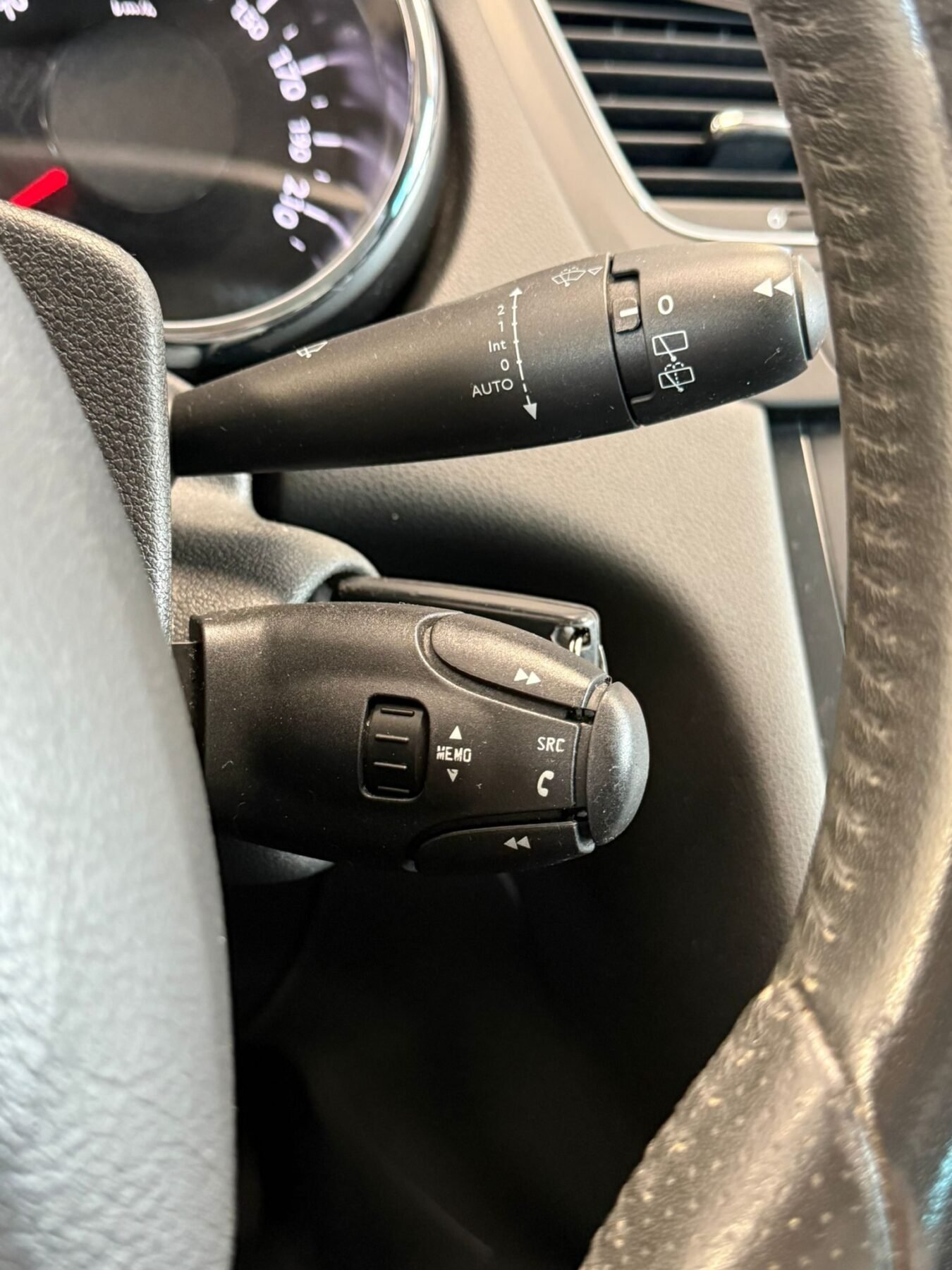 PEUGEOT 5008 1.6 HDi Style