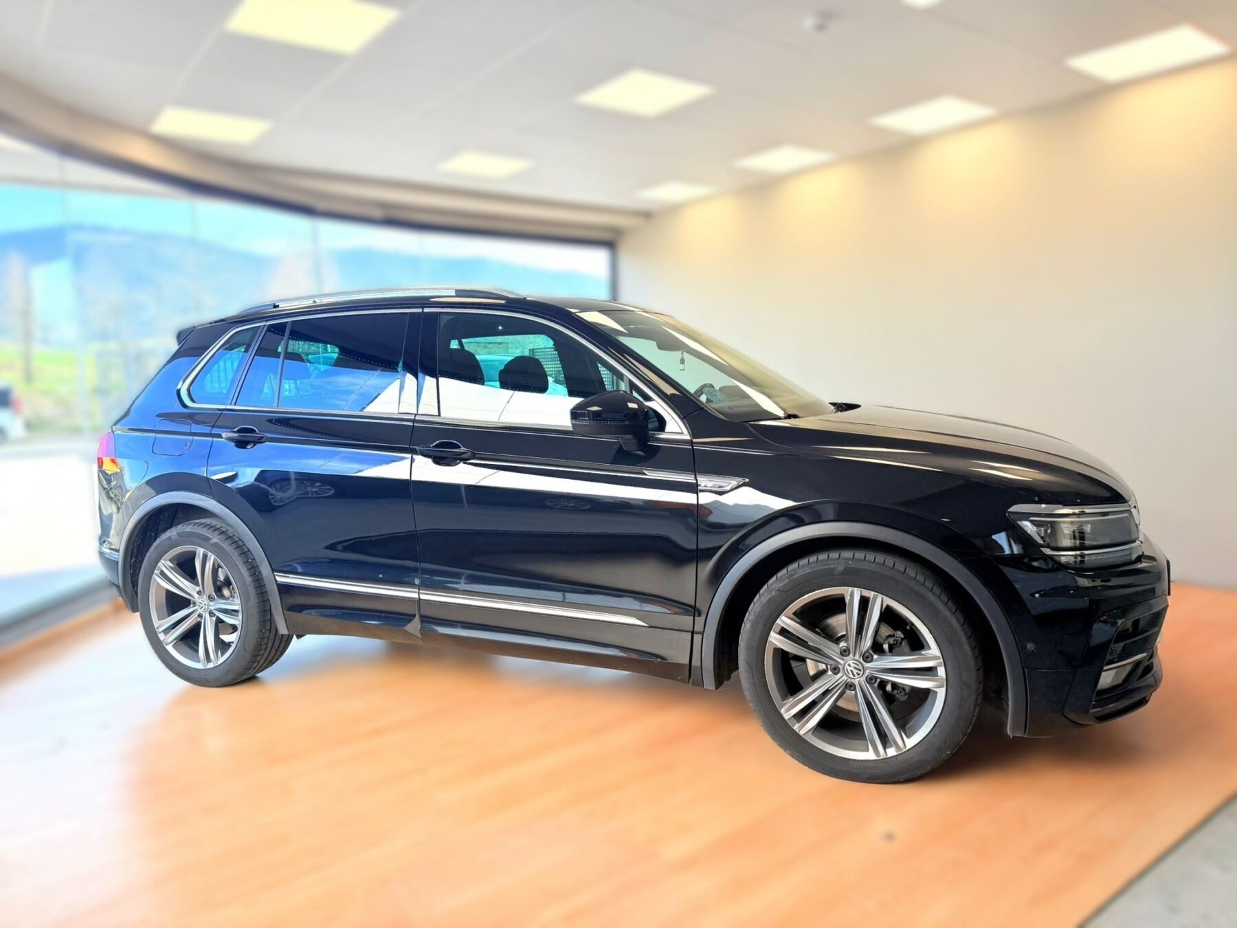 VOLKSWAGEN TIGUAN 2.0 TDI