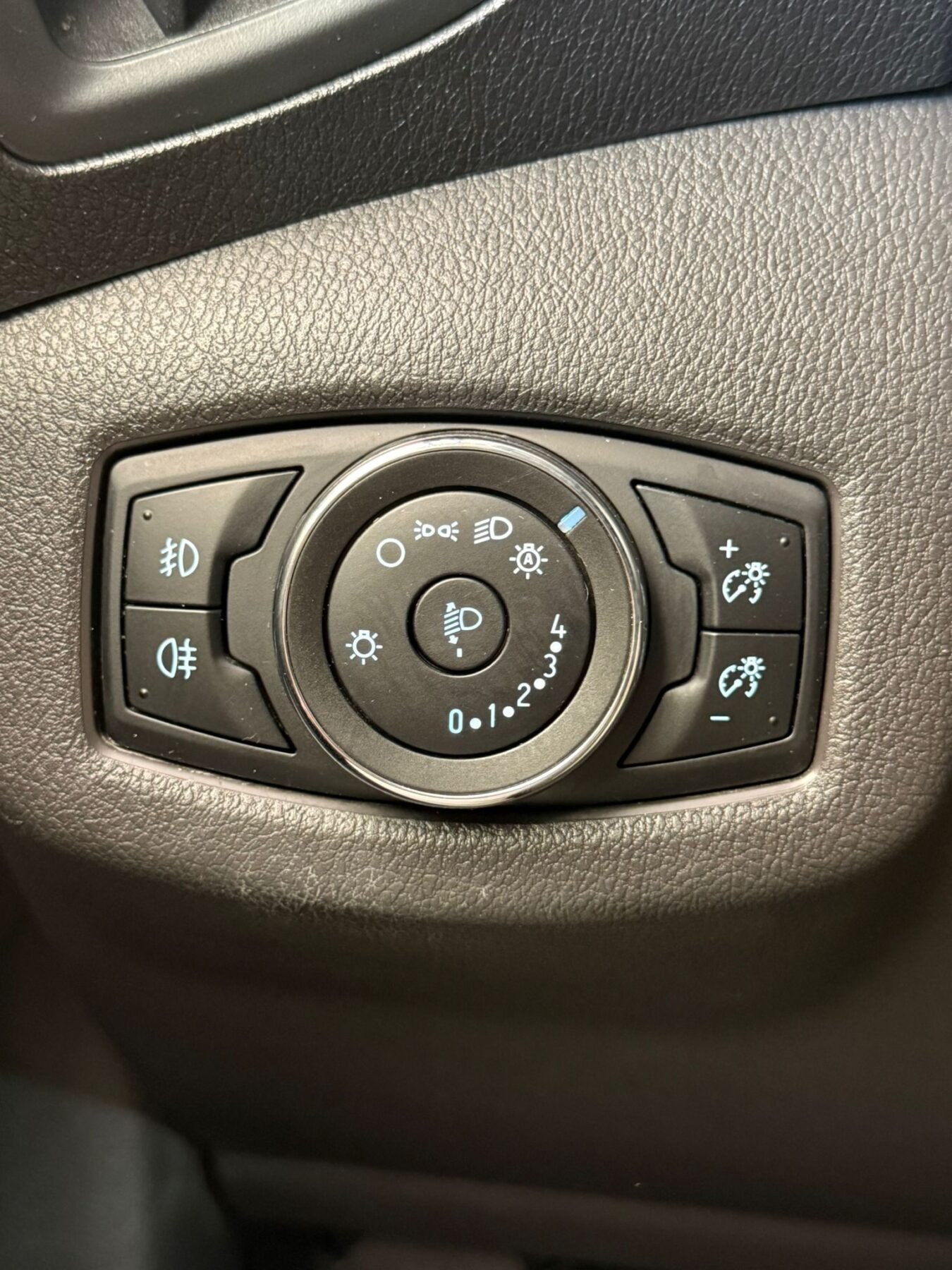 FORD TRANSIT CONNECT kombi 1.6 Tdci