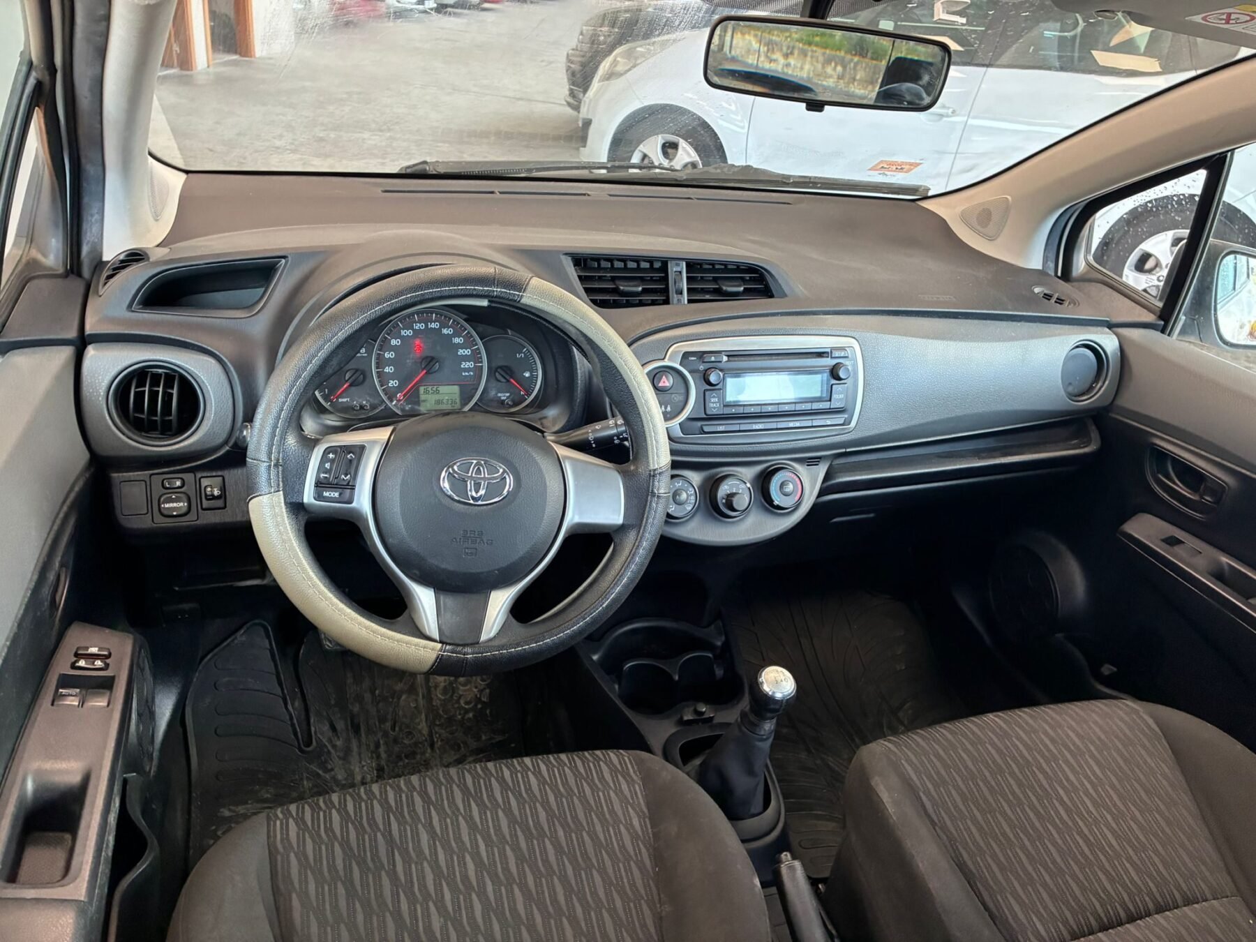 TOYOTA YARIS 1.0 VVT-I