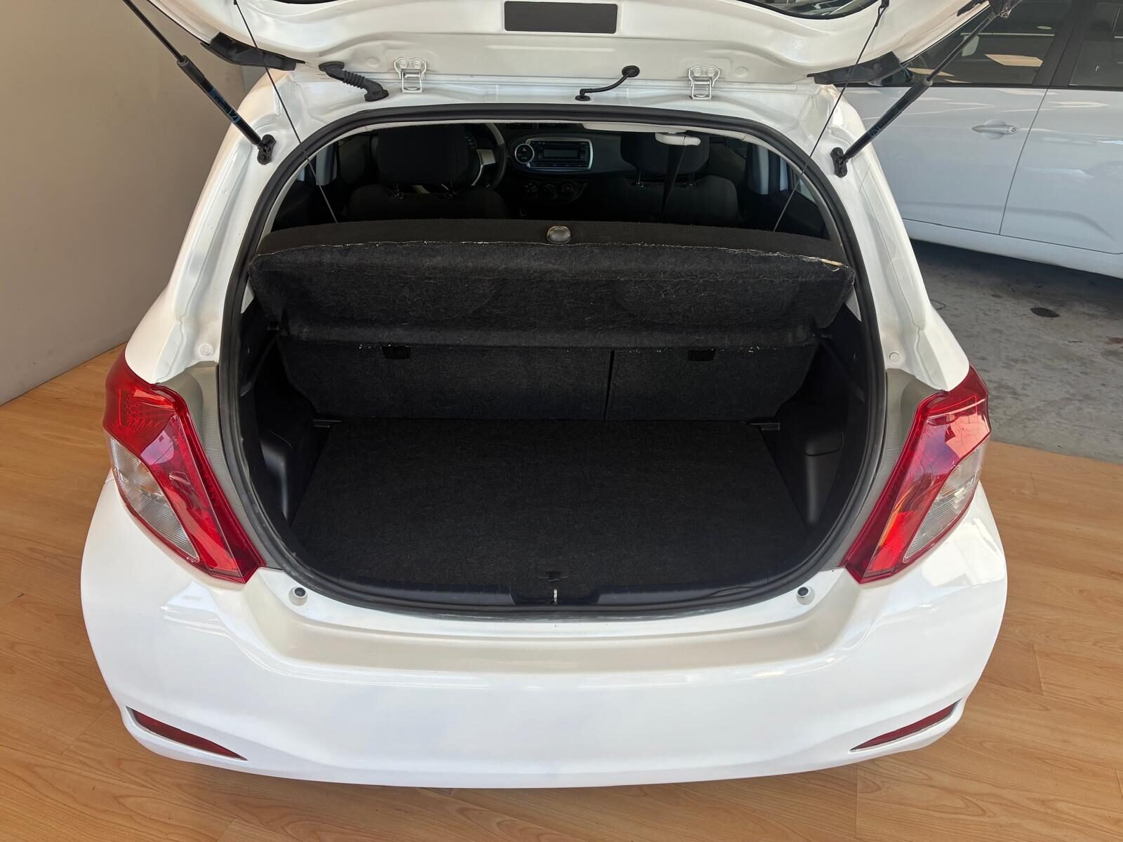 TOYOTA YARIS 1.0 VVT-I