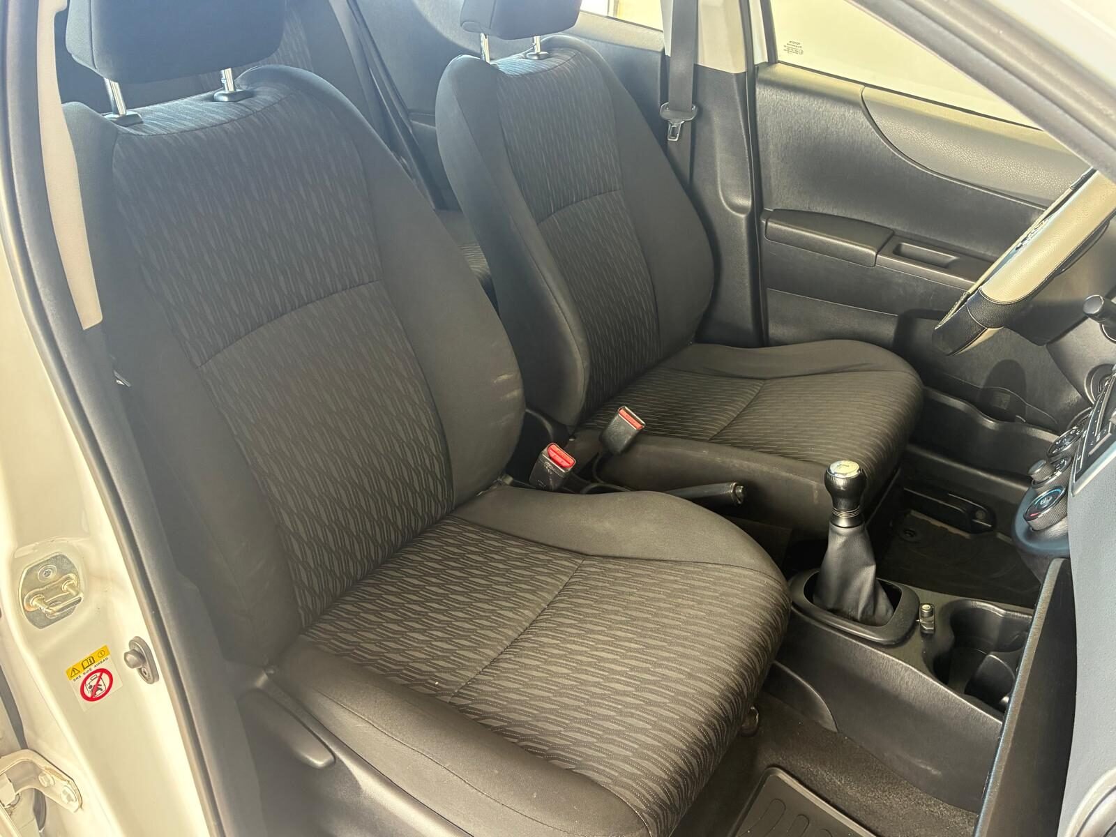 TOYOTA YARIS 1.0 VVT-I