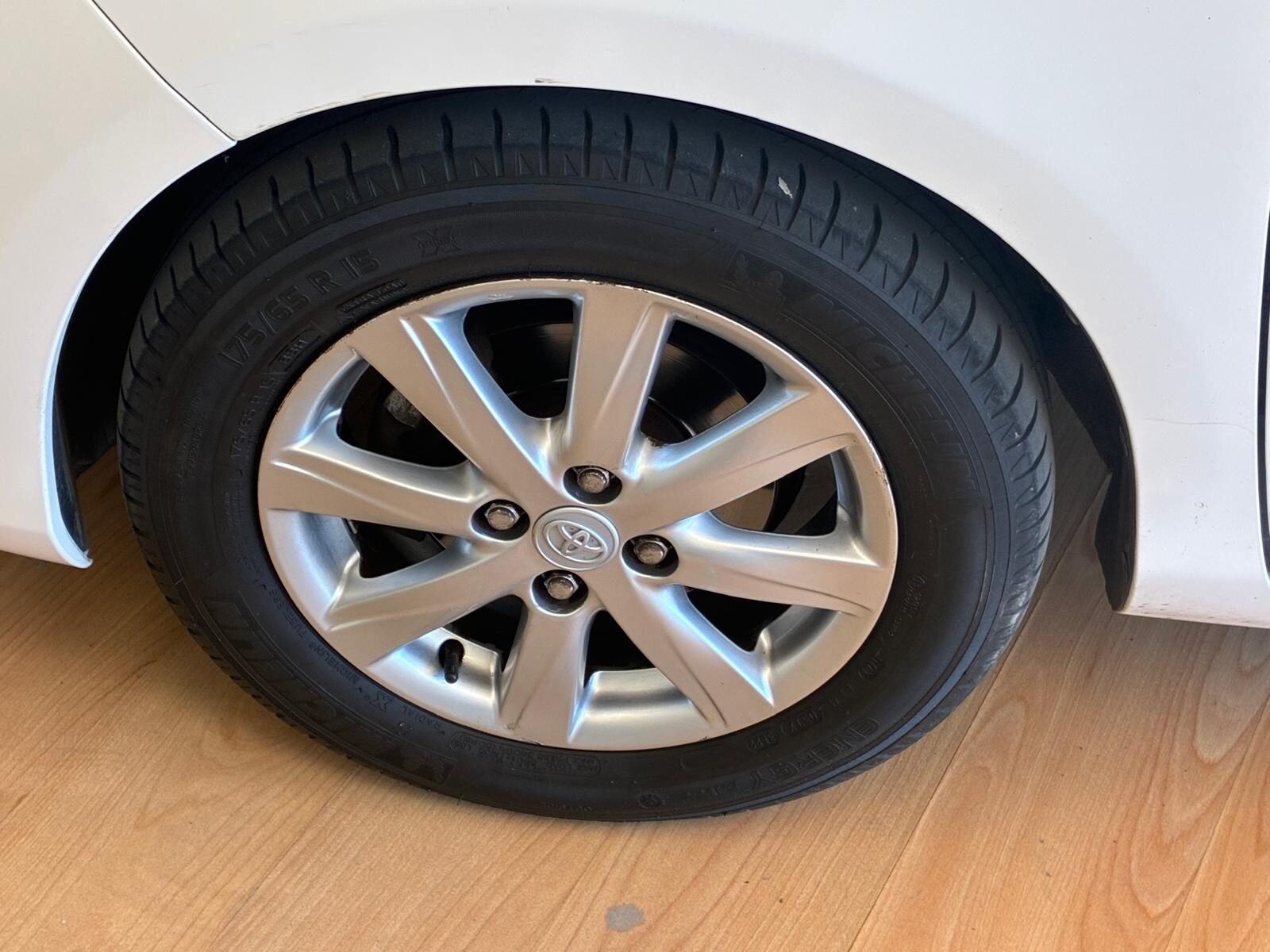 TOYOTA YARIS 1.0 VVT-I