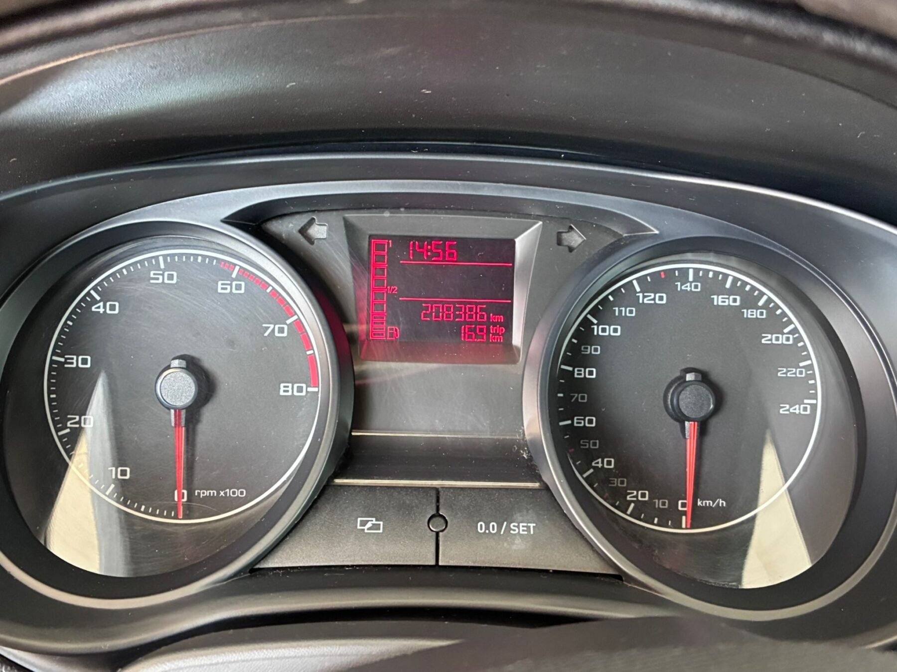 SEAT IBIZA 1.2i 12v