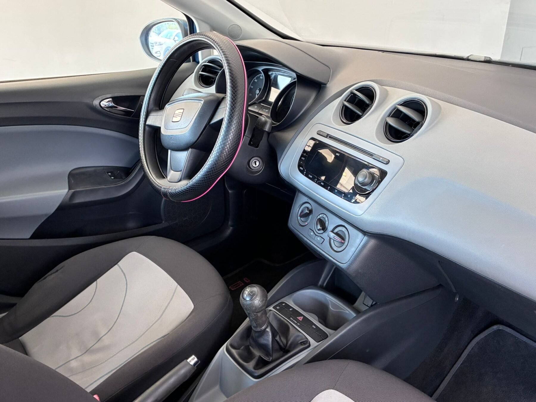 SEAT IBIZA 1.2i 12v