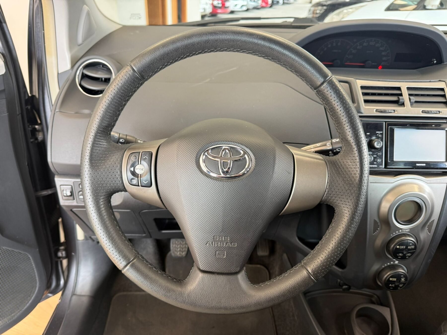 TOYOTA YARIS 1.33 VVT-i