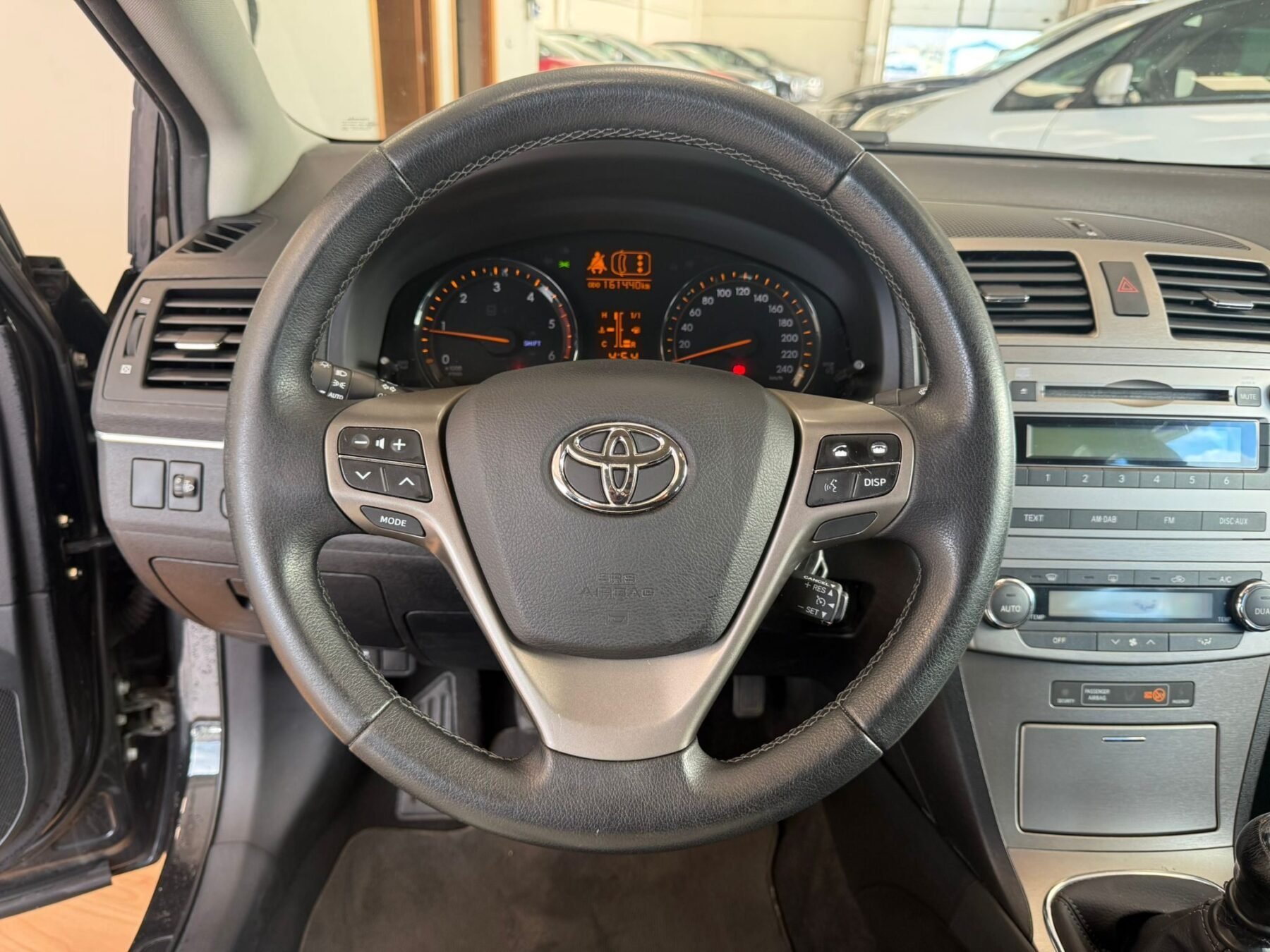 TOYOTA AVENSIS 2.0D4-D