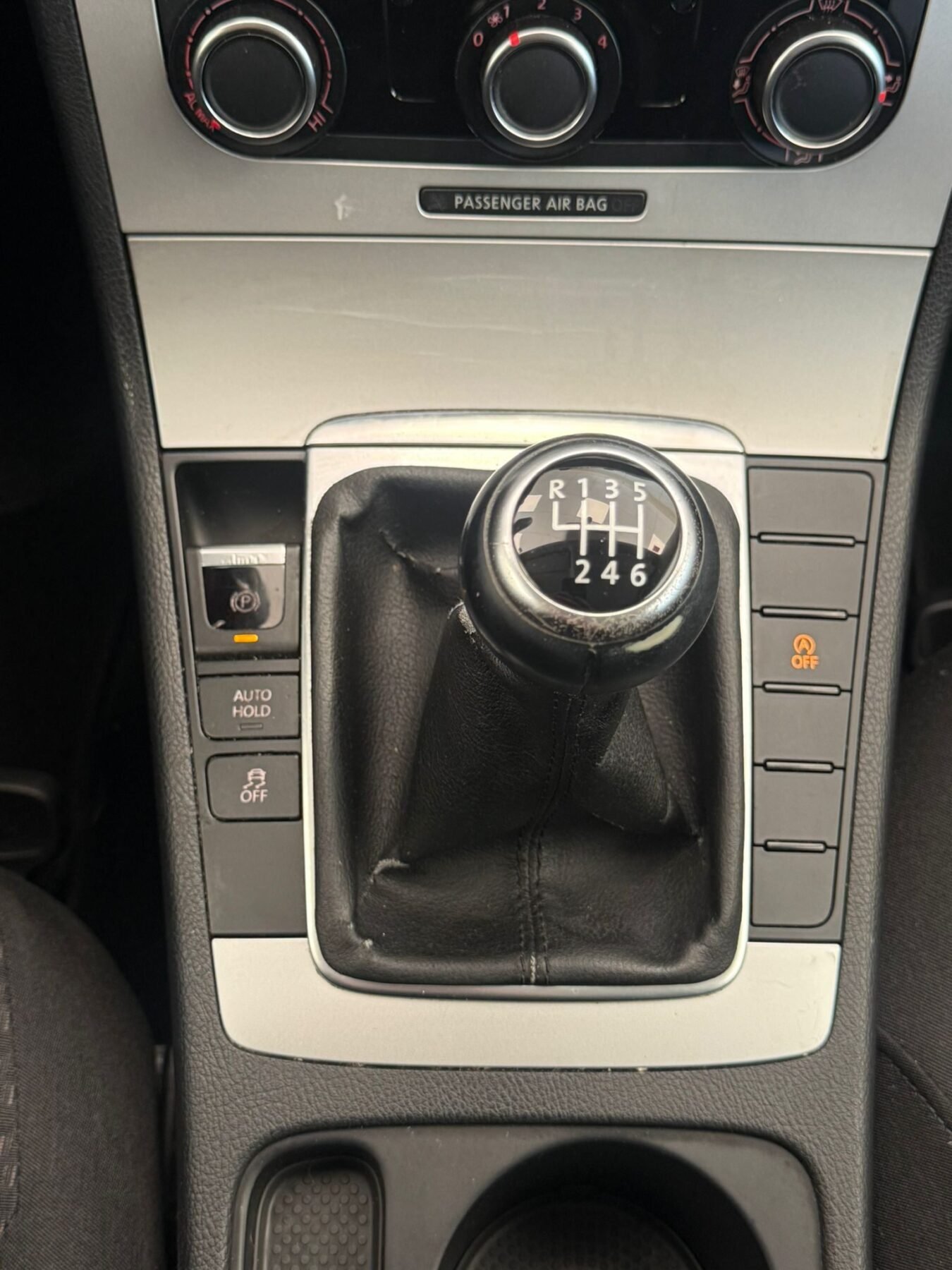 VOLKSWAGEN PASSAT 1.6TDi