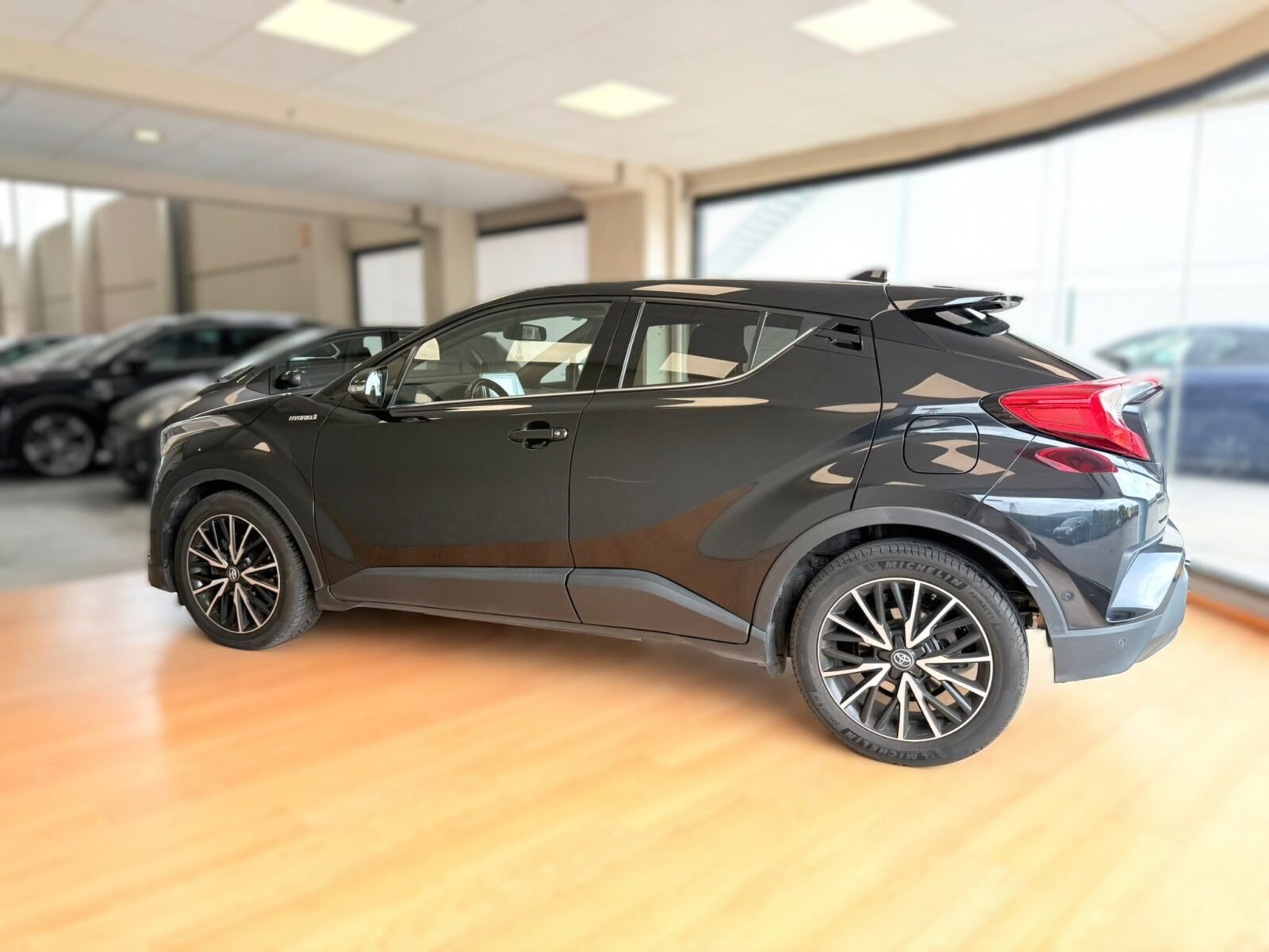 TOYOTA C-HR 1.8i Hibrido