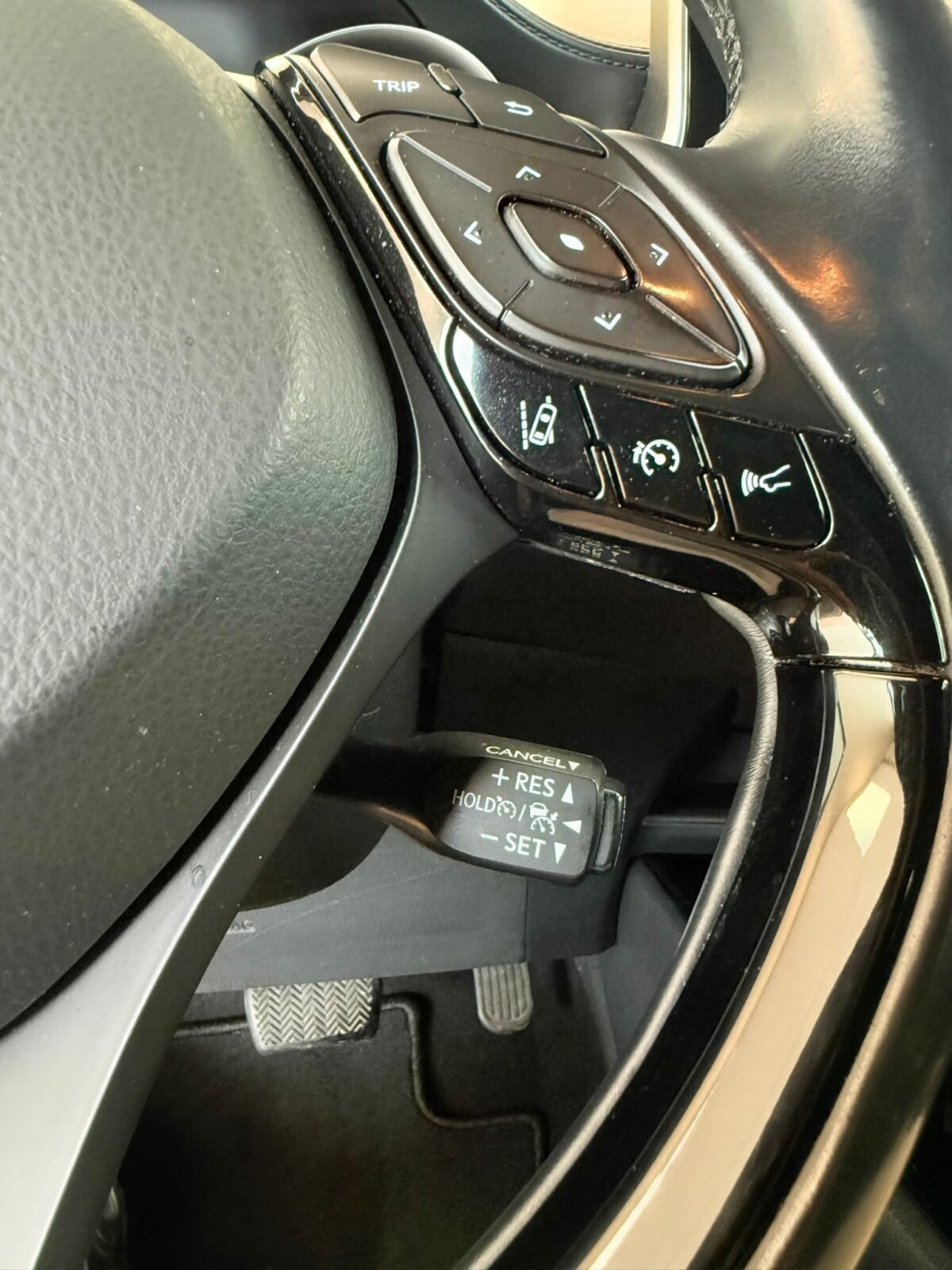 TOYOTA C-HR 1.8i Hibrido