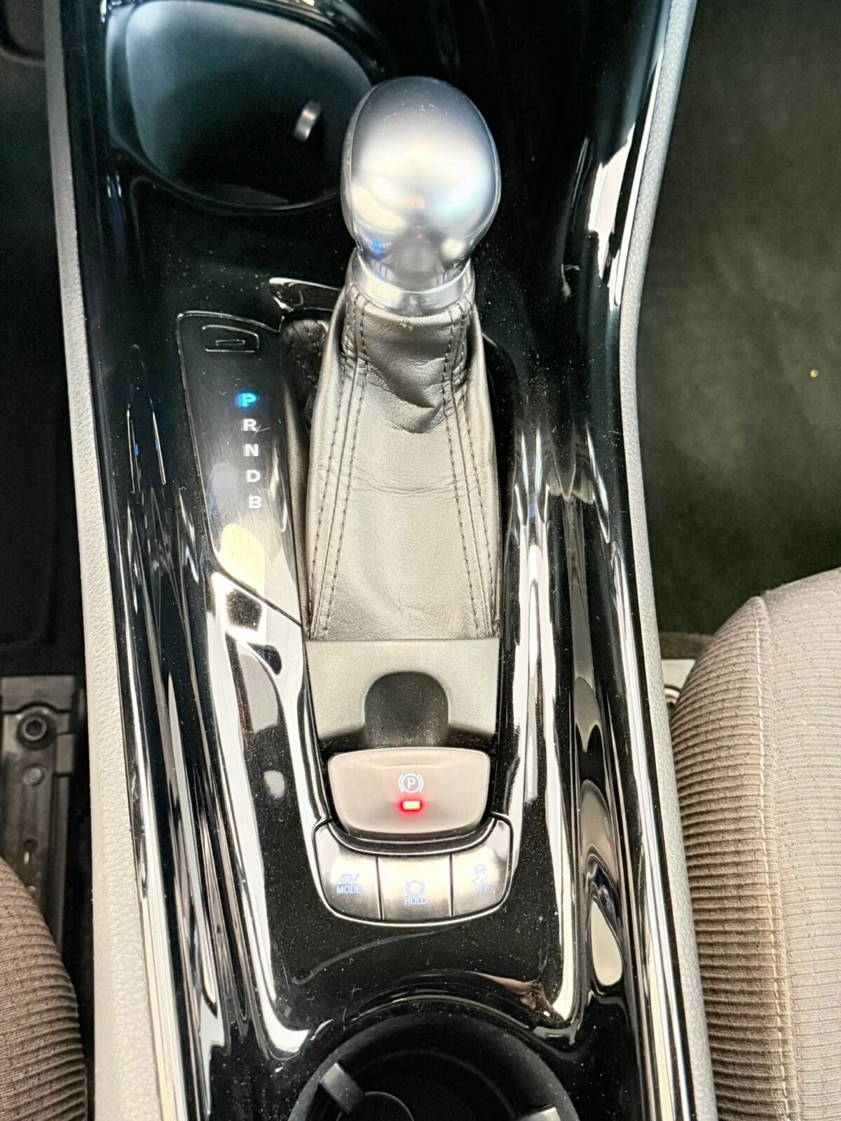 TOYOTA C-HR 1.8i Hibrido