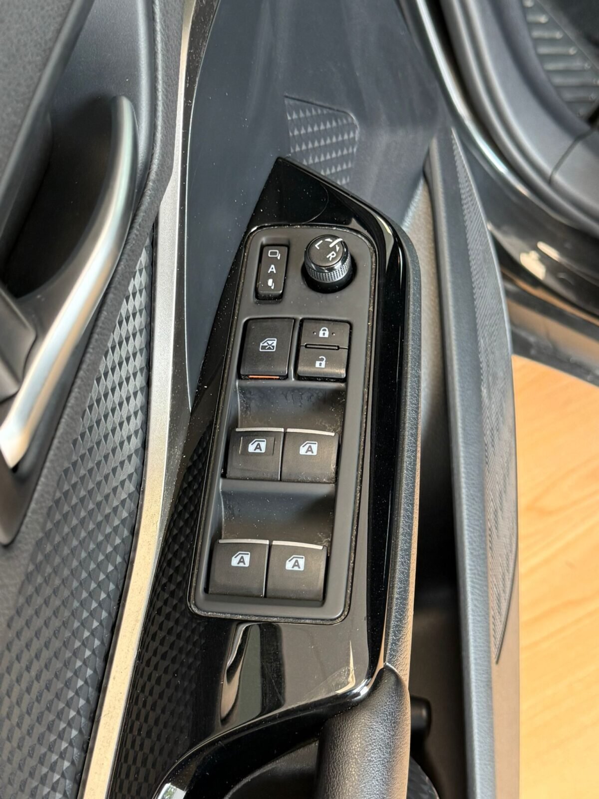 TOYOTA C-HR 1.8i Hibrido